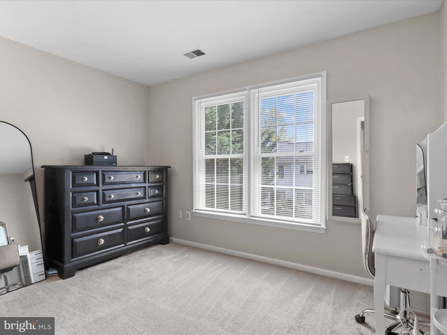 214 PRIMAVERA CIR, STERLING, Virginia 20165, 4 Bedrooms Bedrooms, ,3 BathroomsBathrooms,Residential,For sale,214 PRIMAVERA CIR,VALO2094986 MLS # VALO2094986