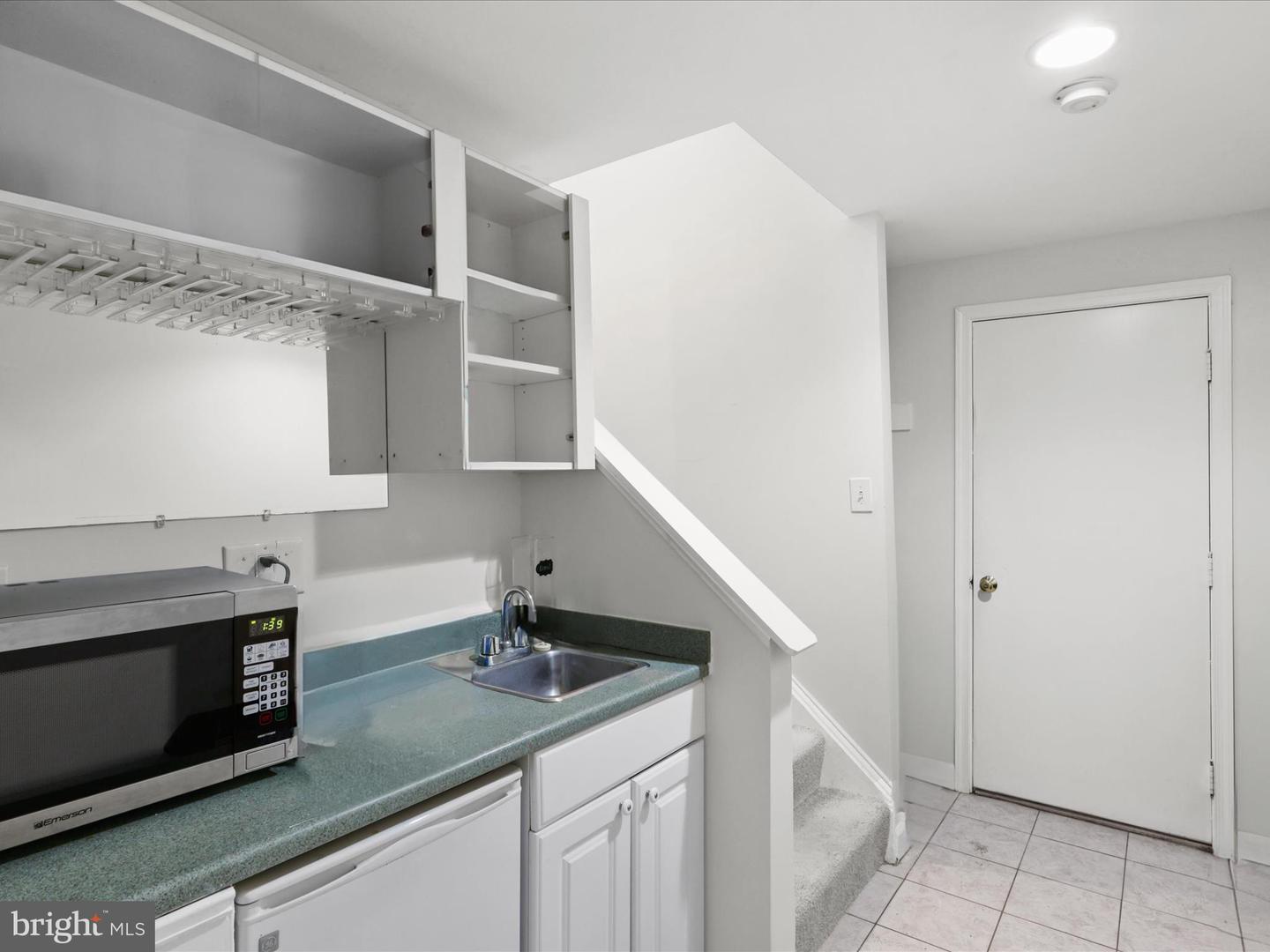 214 PRIMAVERA CIR, STERLING, Virginia 20165, 4 Bedrooms Bedrooms, ,3 BathroomsBathrooms,Residential,For sale,214 PRIMAVERA CIR,VALO2094986 MLS # VALO2094986