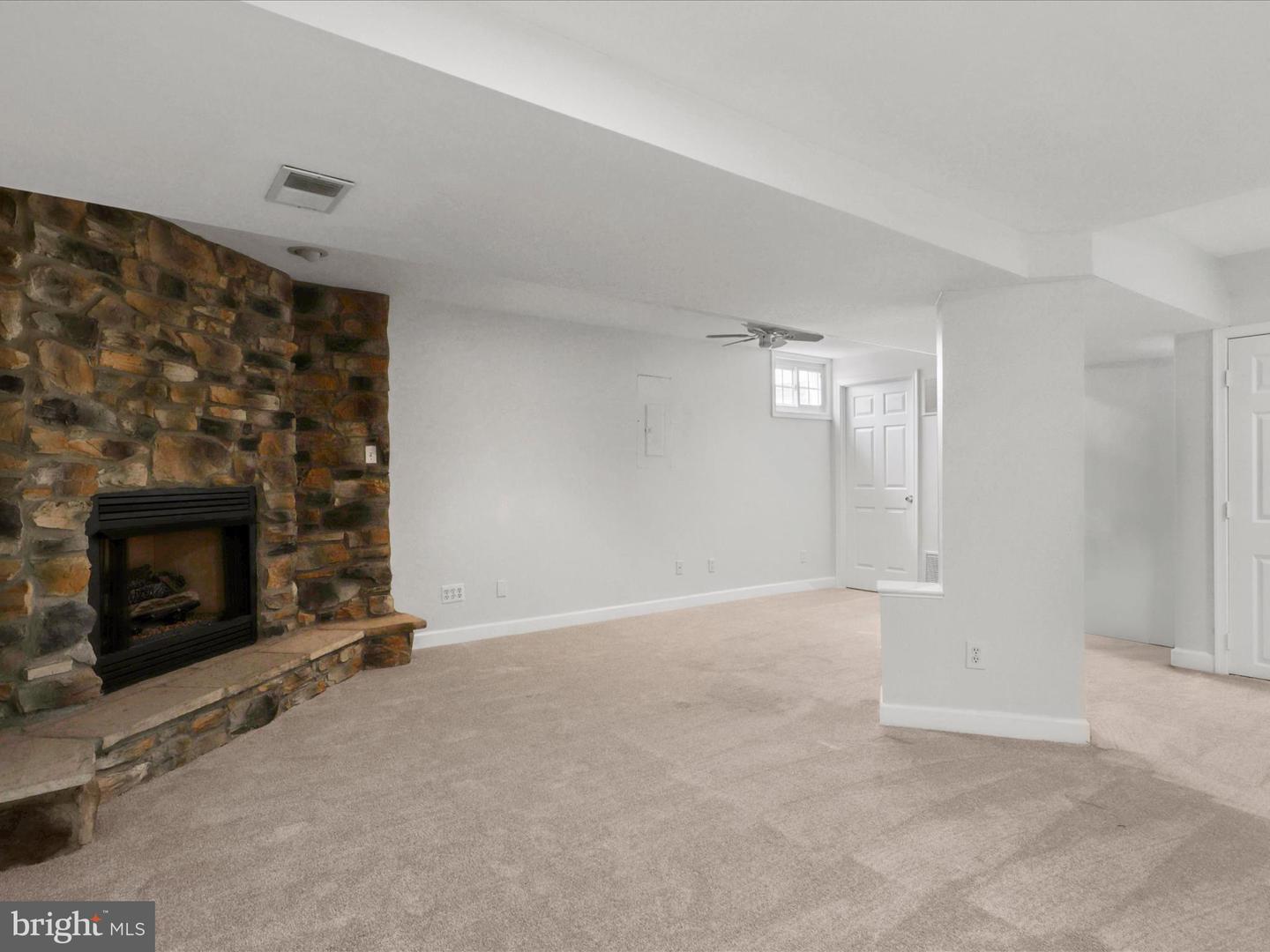 214 PRIMAVERA CIR, STERLING, Virginia 20165, 4 Bedrooms Bedrooms, ,3 BathroomsBathrooms,Residential,For sale,214 PRIMAVERA CIR,VALO2094986 MLS # VALO2094986