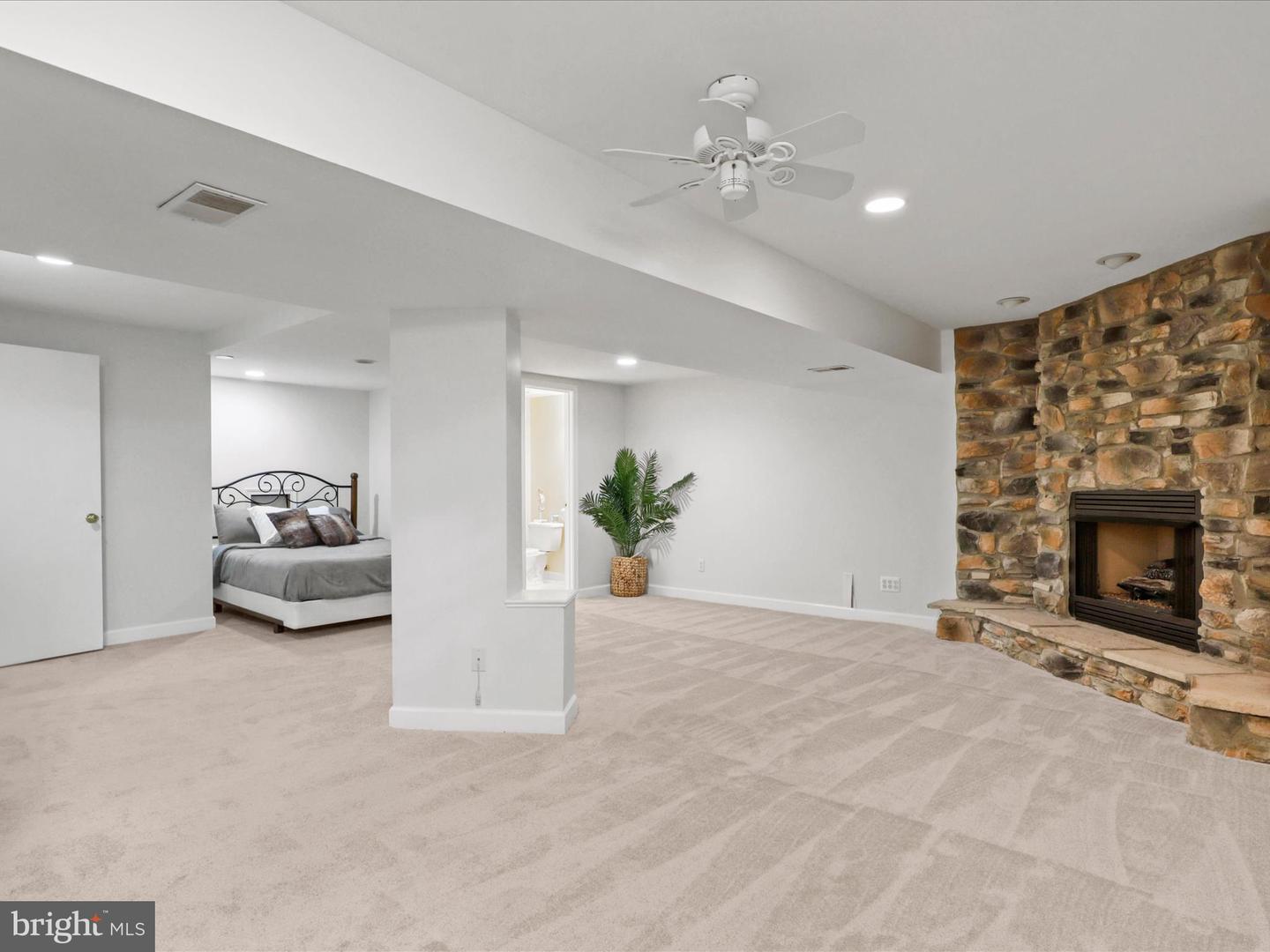 214 PRIMAVERA CIR, STERLING, Virginia 20165, 4 Bedrooms Bedrooms, ,3 BathroomsBathrooms,Residential,For sale,214 PRIMAVERA CIR,VALO2094986 MLS # VALO2094986