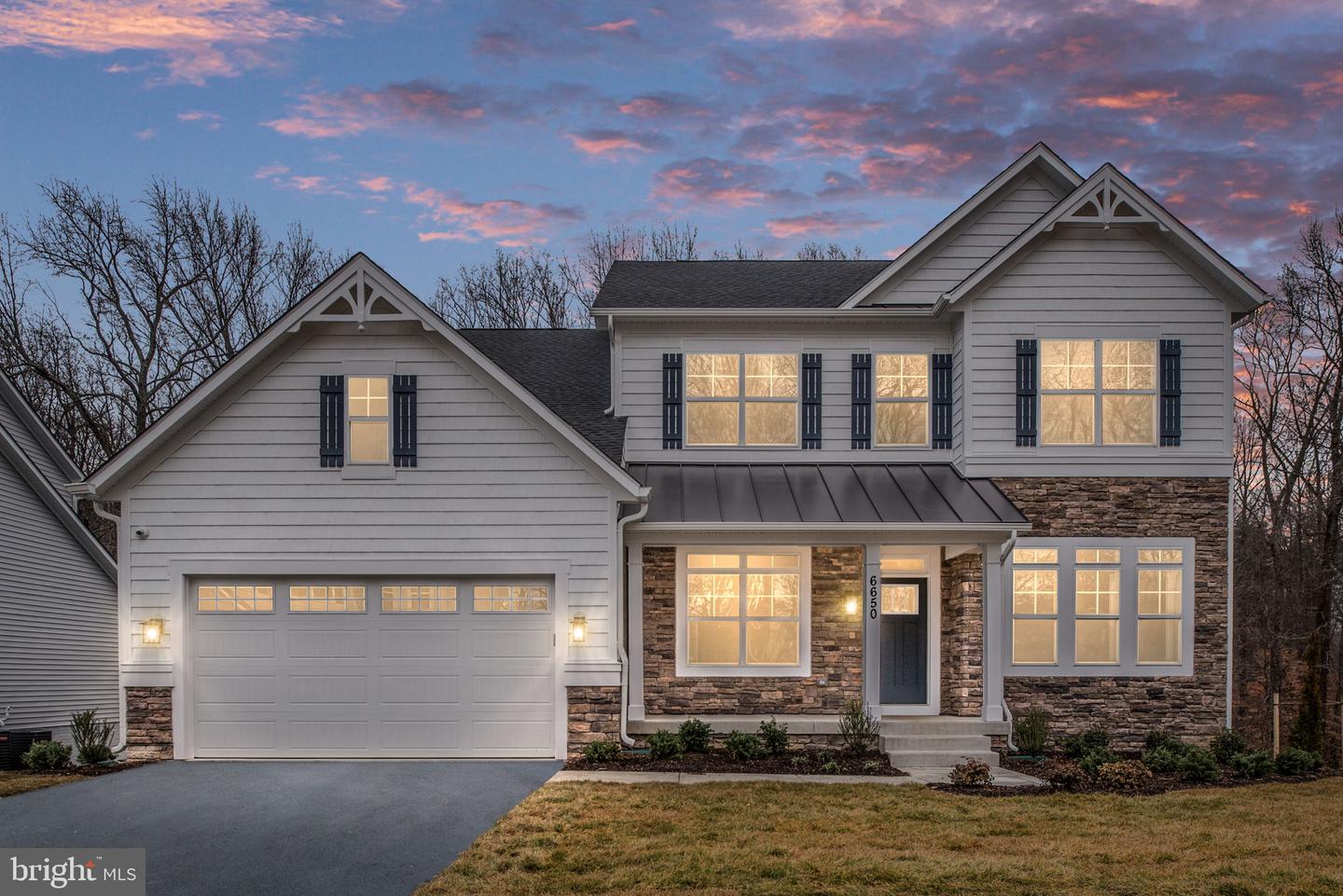 8757 SOUTHERN OAKS PLACE, LORTON, Virginia 22079, 5 Bedrooms Bedrooms, ,3 BathroomsBathrooms,Residential,For sale,8757 SOUTHERN OAKS PLACE,VAFX2237060 MLS # VAFX2237060