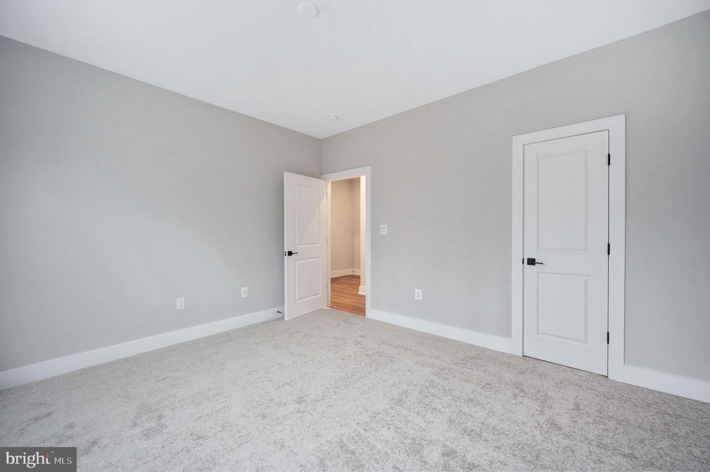 8757 SOUTHERN OAKS PLACE, LORTON, Virginia 22079, 5 Bedrooms Bedrooms, ,3 BathroomsBathrooms,Residential,For sale,8757 SOUTHERN OAKS PLACE,VAFX2237060 MLS # VAFX2237060