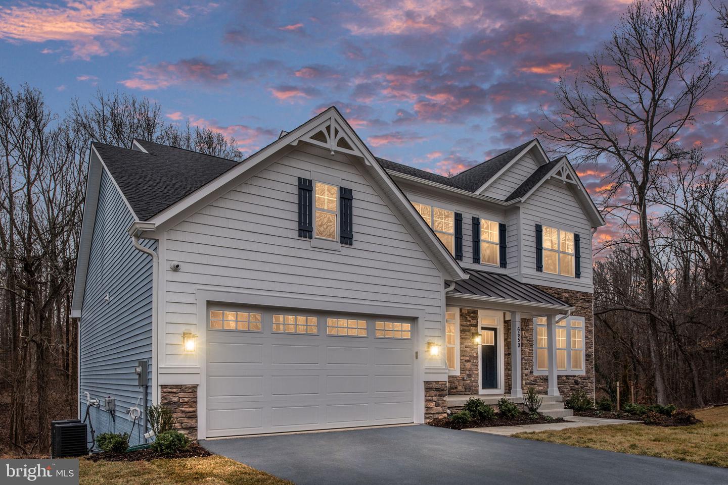 8757 SOUTHERN OAKS PLACE, LORTON, Virginia 22079, 5 Bedrooms Bedrooms, ,3 BathroomsBathrooms,Residential,For sale,8757 SOUTHERN OAKS PLACE,VAFX2237060 MLS # VAFX2237060