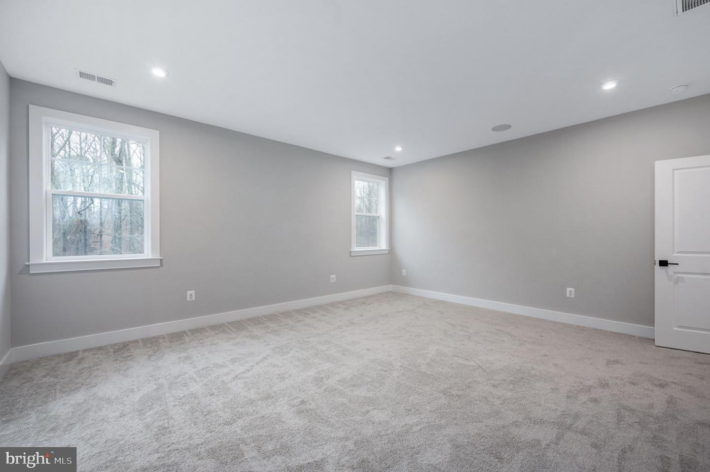 8757 SOUTHERN OAKS PLACE, LORTON, Virginia 22079, 5 Bedrooms Bedrooms, ,3 BathroomsBathrooms,Residential,For sale,8757 SOUTHERN OAKS PLACE,VAFX2237060 MLS # VAFX2237060