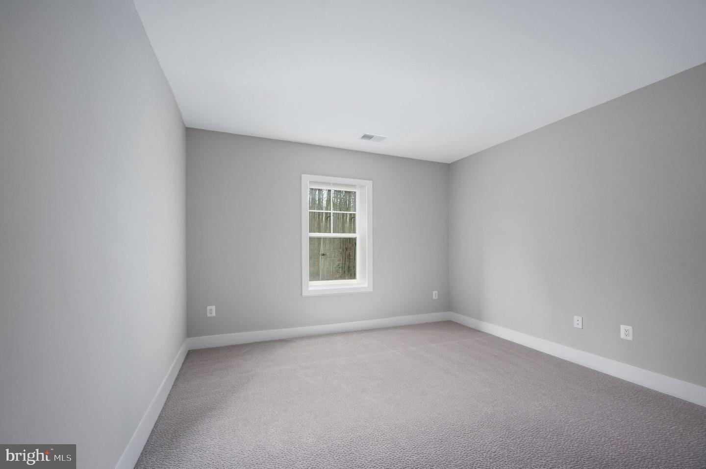 8757 SOUTHERN OAKS PLACE, LORTON, Virginia 22079, 5 Bedrooms Bedrooms, ,3 BathroomsBathrooms,Residential,For sale,8757 SOUTHERN OAKS PLACE,VAFX2237060 MLS # VAFX2237060