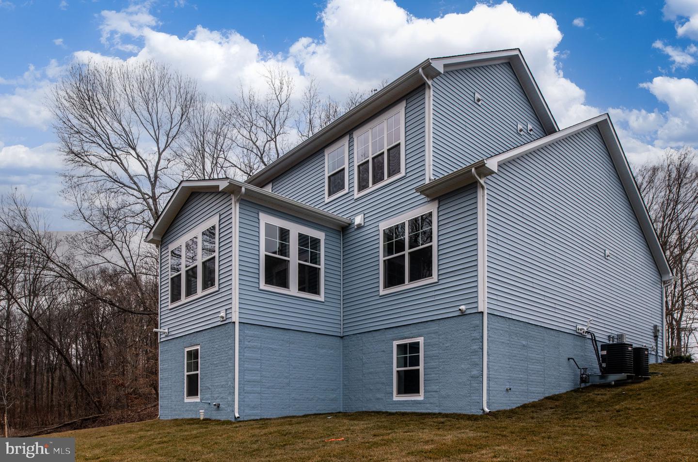 8757 SOUTHERN OAKS PLACE, LORTON, Virginia 22079, 5 Bedrooms Bedrooms, ,3 BathroomsBathrooms,Residential,For sale,8757 SOUTHERN OAKS PLACE,VAFX2237060 MLS # VAFX2237060