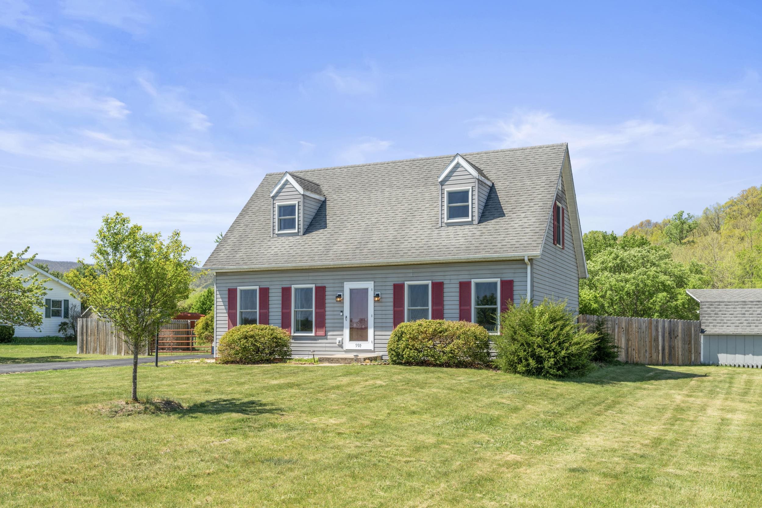 997 BUFFALO GAP HWY, CHURCHVILLE, Virginia 24421, 3 Bedrooms Bedrooms, ,2 BathroomsBathrooms,Residential,997 BUFFALO GAP HWY,663947 MLS # 663947