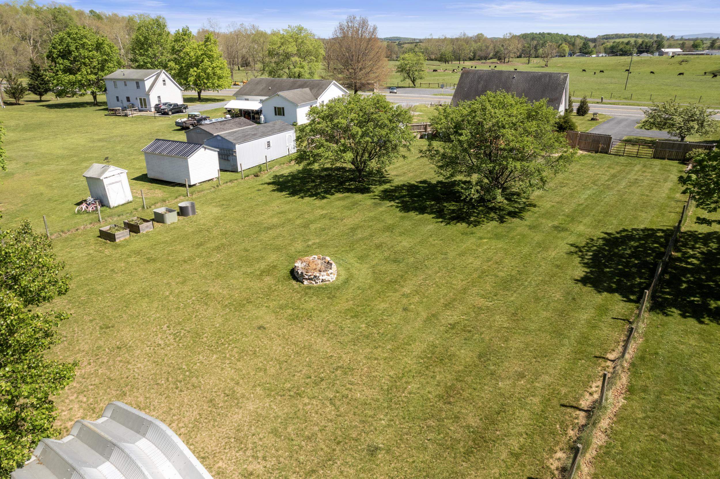 997 BUFFALO GAP HWY, CHURCHVILLE, Virginia 24421, 3 Bedrooms Bedrooms, ,2 BathroomsBathrooms,Residential,997 BUFFALO GAP HWY,663947 MLS # 663947