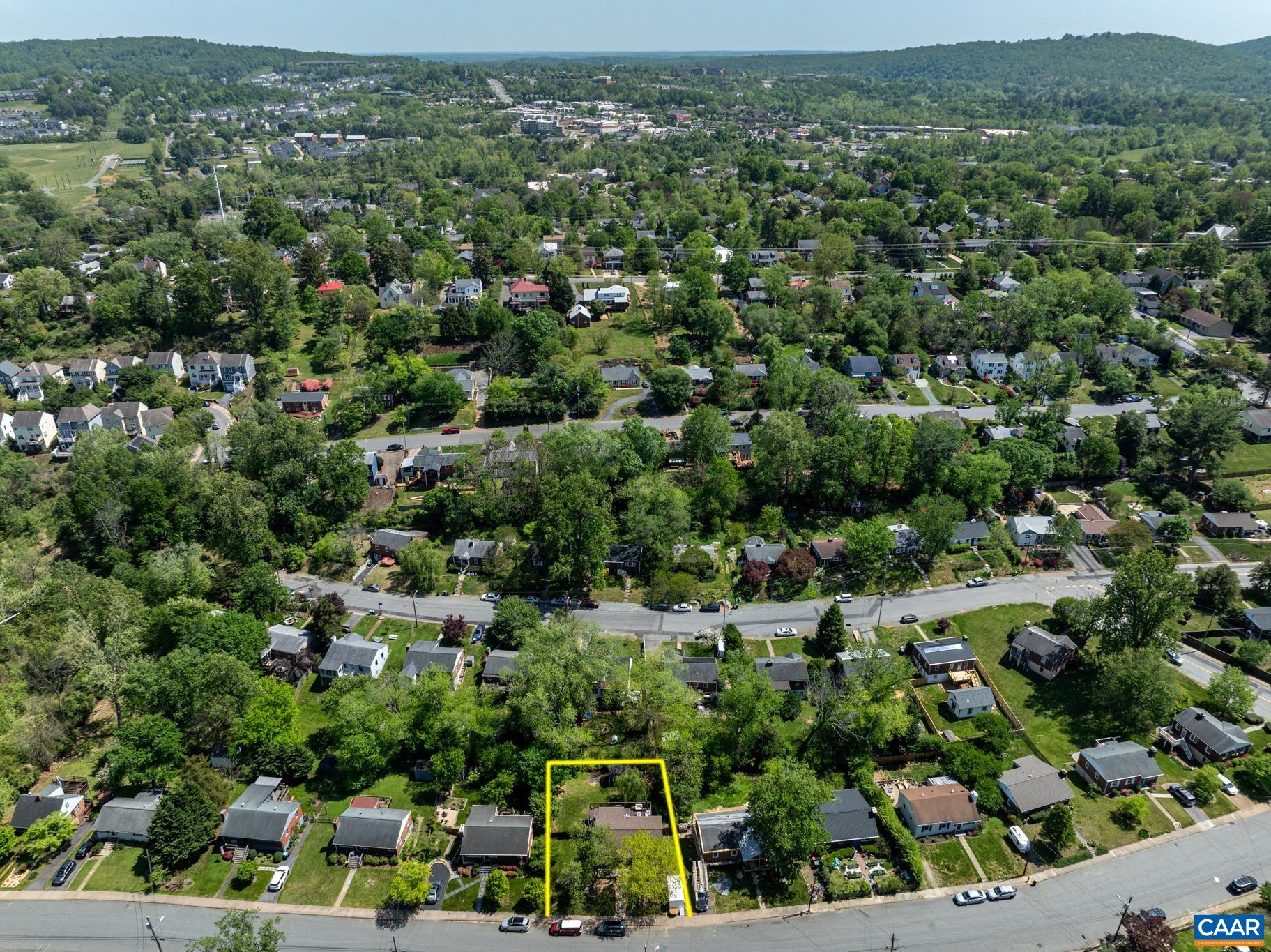 1014 HOLMES AVE, CHARLOTTESVILLE, Virginia 22901, 2 Bedrooms Bedrooms, ,1 BathroomBathrooms,Residential,1014 HOLMES AVE,663948 MLS # 663948