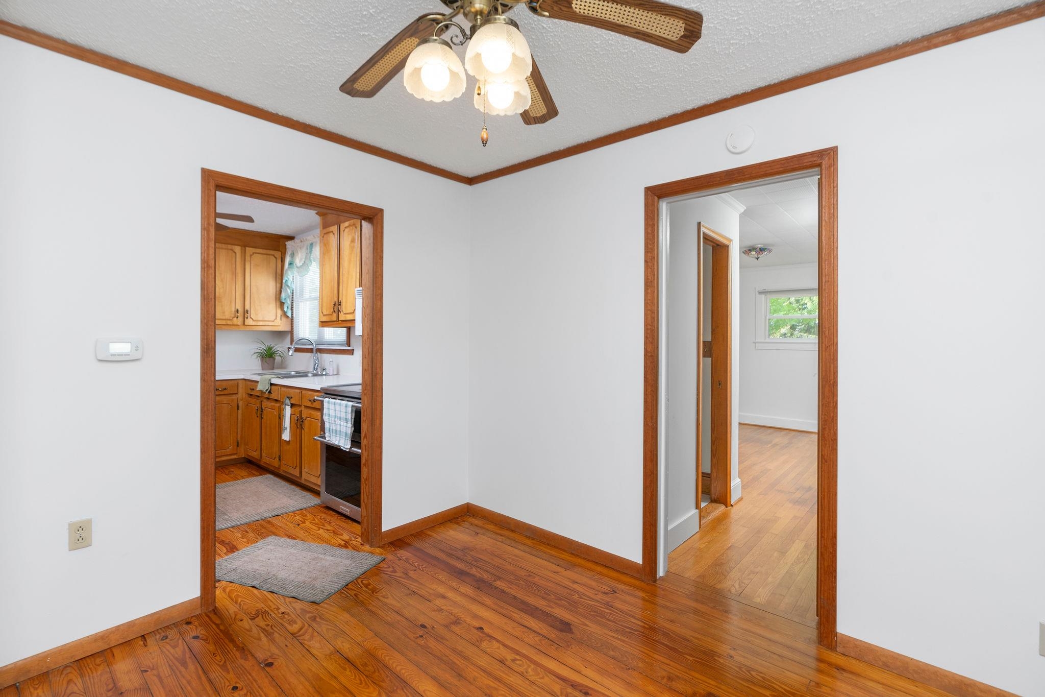 19 NEW HOPE AND CRIMORA RD, WAYNESBORO, Virginia 22980, 2 Bedrooms Bedrooms, ,1 BathroomBathrooms,Residential,19 NEW HOPE AND CRIMORA RD,663951 MLS # 663951