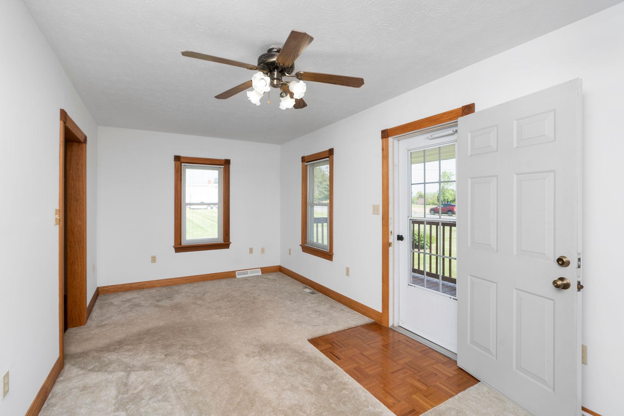 19 NEW HOPE AND CRIMORA RD, WAYNESBORO, Virginia 22980, 2 Bedrooms Bedrooms, ,1 BathroomBathrooms,Residential,19 NEW HOPE AND CRIMORA RD,663951 MLS # 663951