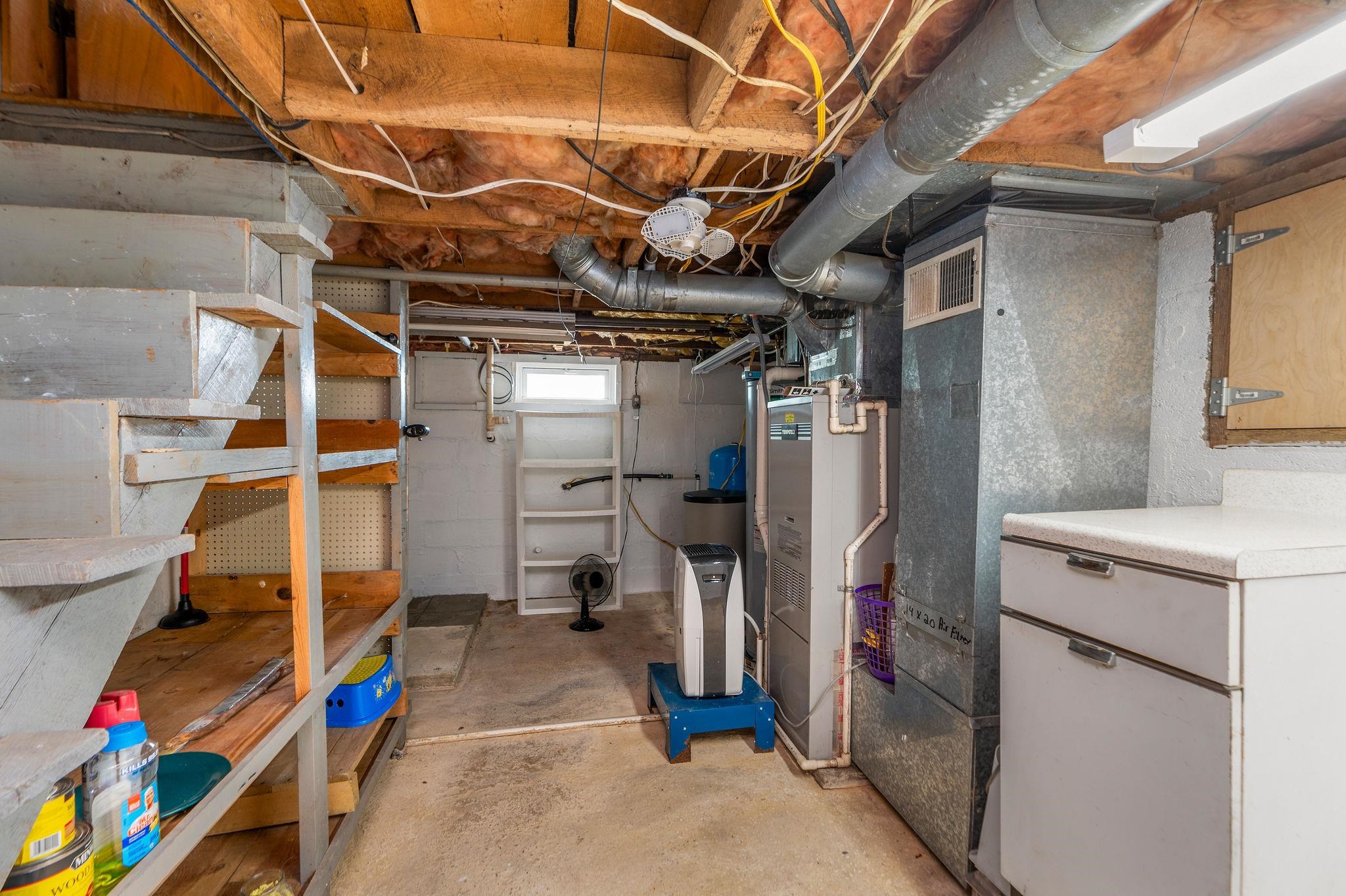 19 NEW HOPE AND CRIMORA RD, WAYNESBORO, Virginia 22980, 2 Bedrooms Bedrooms, ,1 BathroomBathrooms,Residential,19 NEW HOPE AND CRIMORA RD,663951 MLS # 663951