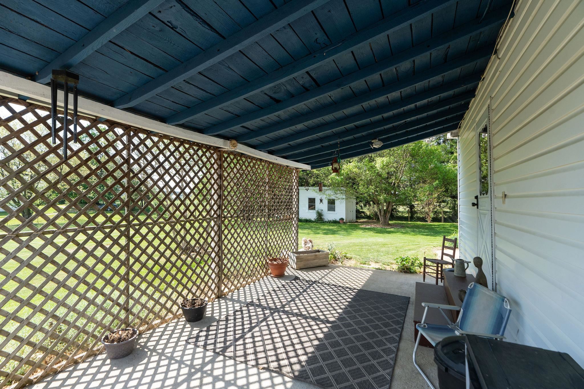 19 NEW HOPE AND CRIMORA RD, WAYNESBORO, Virginia 22980, 2 Bedrooms Bedrooms, ,1 BathroomBathrooms,Residential,19 NEW HOPE AND CRIMORA RD,663951 MLS # 663951
