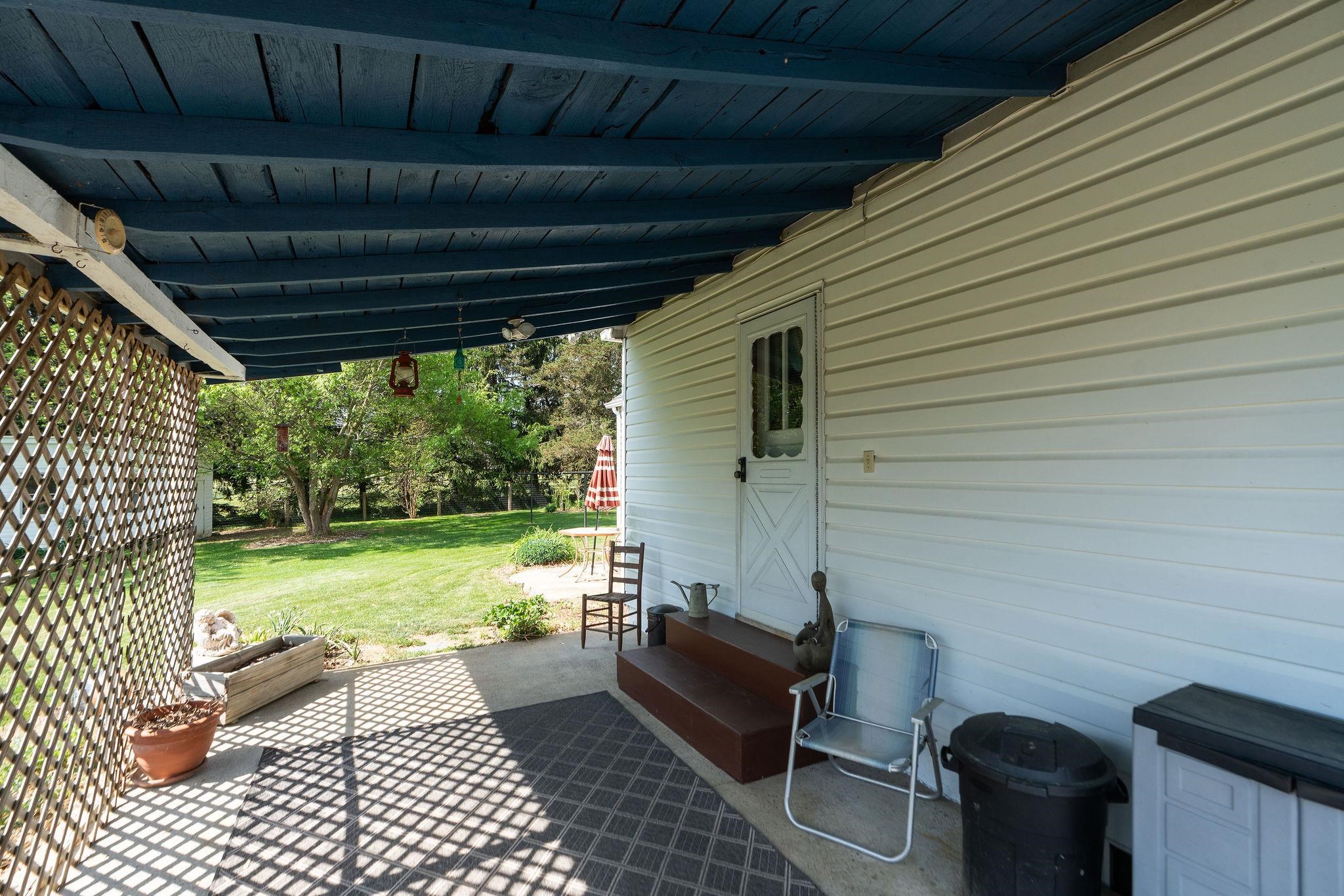 19 NEW HOPE AND CRIMORA RD, WAYNESBORO, Virginia 22980, 2 Bedrooms Bedrooms, ,1 BathroomBathrooms,Residential,19 NEW HOPE AND CRIMORA RD,663951 MLS # 663951