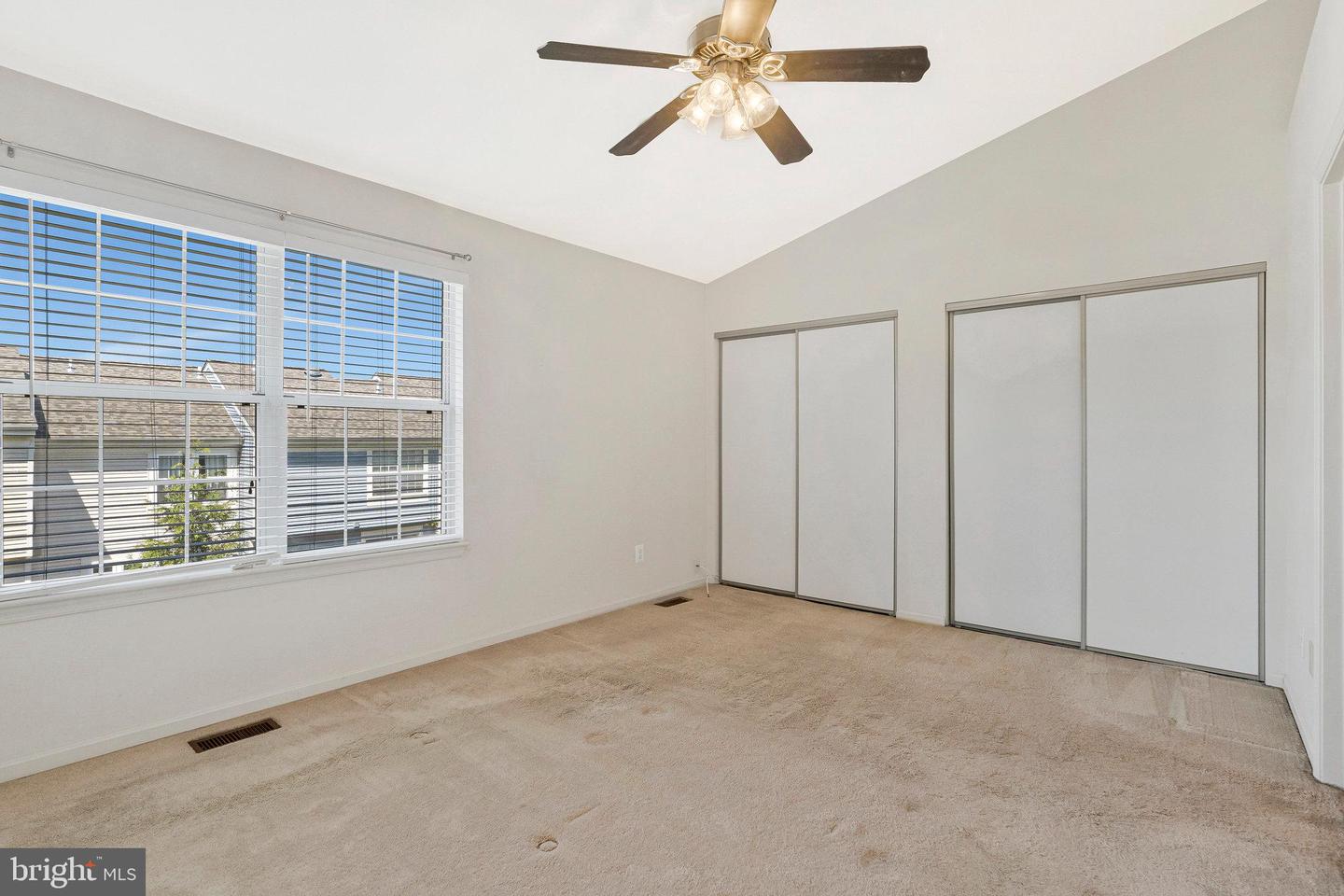 46726 SUMMIT TER #136, STERLING, Virginia 20164, 2 Bedrooms Bedrooms, ,2 BathroomsBathrooms,Residential,For sale,46726 SUMMIT TER #136,VALO2095016 MLS # VALO2095016