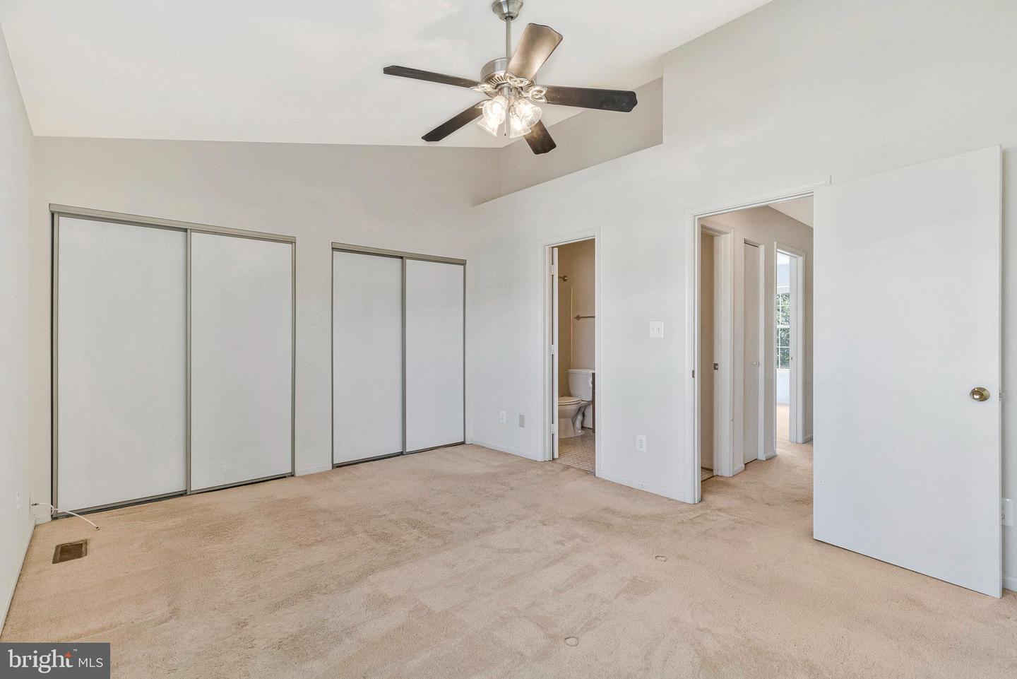46726 SUMMIT TER #136, STERLING, Virginia 20164, 2 Bedrooms Bedrooms, ,2 BathroomsBathrooms,Residential,For sale,46726 SUMMIT TER #136,VALO2095016 MLS # VALO2095016