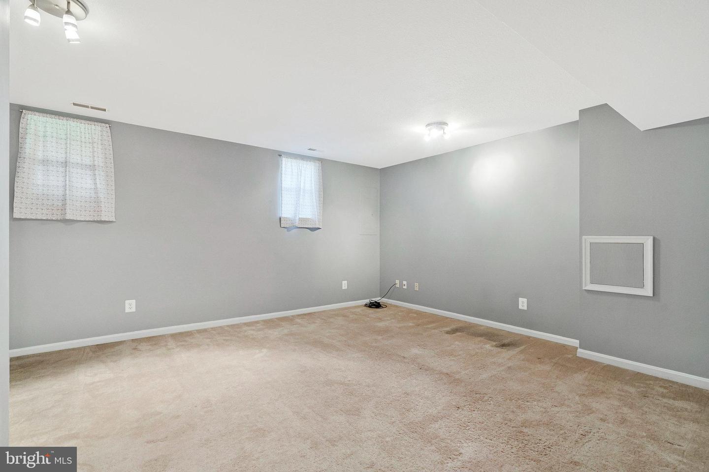 46726 SUMMIT TER #136, STERLING, Virginia 20164, 2 Bedrooms Bedrooms, ,2 BathroomsBathrooms,Residential,For sale,46726 SUMMIT TER #136,VALO2095016 MLS # VALO2095016