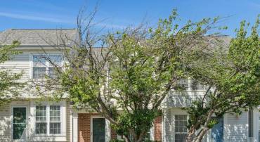 46726 SUMMIT TER #136, STERLING, Virginia 20164, 2 Bedrooms Bedrooms, ,2 BathroomsBathrooms,Residential,For sale,46726 SUMMIT TER #136,VALO2095016 MLS # VALO2095016