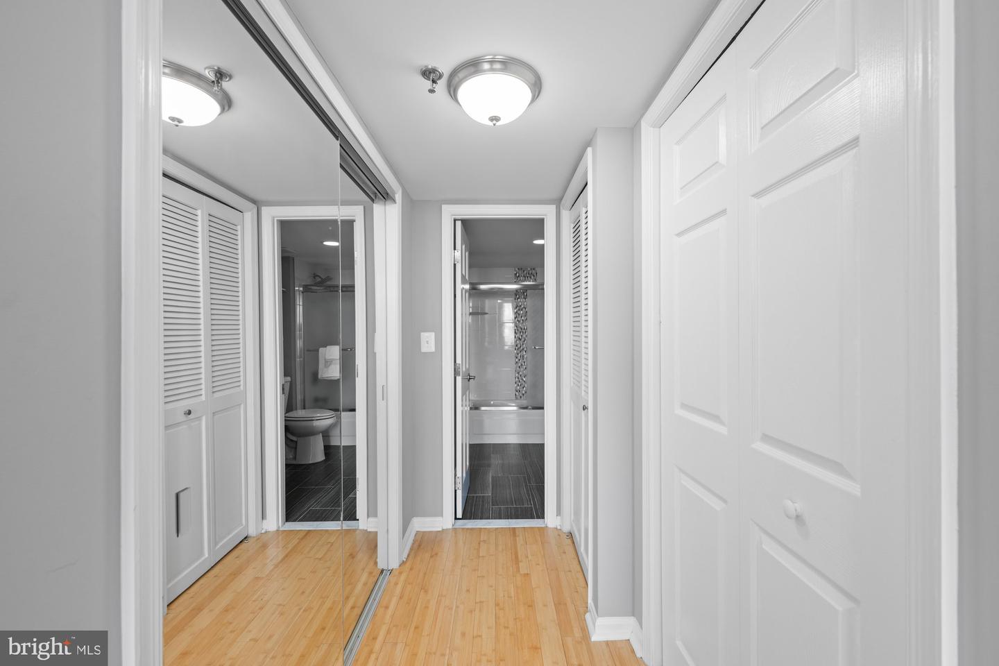 701 PENNSYLVANIA AVE NW #PH2, WASHINGTON, District Of Columbia 20004, 1 Bedroom Bedrooms, ,1 BathroomBathrooms,Residential,For sale,701 PENNSYLVANIA AVE NW #PH2,DCDC2197864 MLS # DCDC2197864