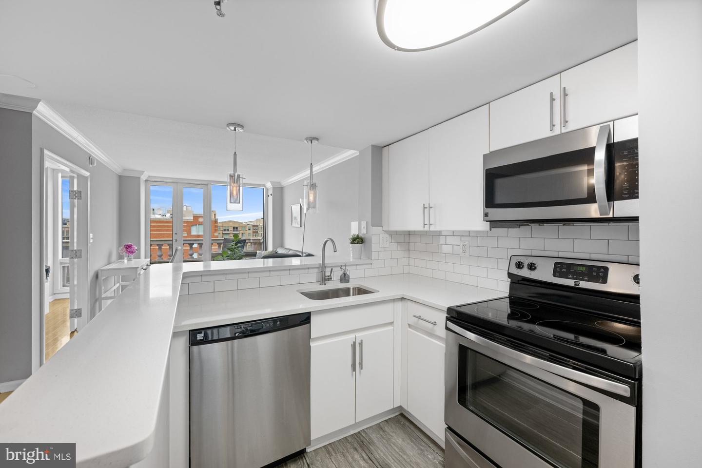 701 PENNSYLVANIA AVE NW #PH2, WASHINGTON, District Of Columbia 20004, 1 Bedroom Bedrooms, ,1 BathroomBathrooms,Residential,For sale,701 PENNSYLVANIA AVE NW #PH2,DCDC2197864 MLS # DCDC2197864