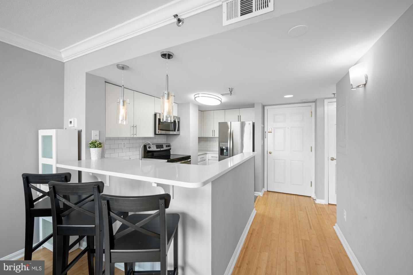 701 PENNSYLVANIA AVE NW #PH2, WASHINGTON, District Of Columbia 20004, 1 Bedroom Bedrooms, ,1 BathroomBathrooms,Residential,For sale,701 PENNSYLVANIA AVE NW #PH2,DCDC2197864 MLS # DCDC2197864