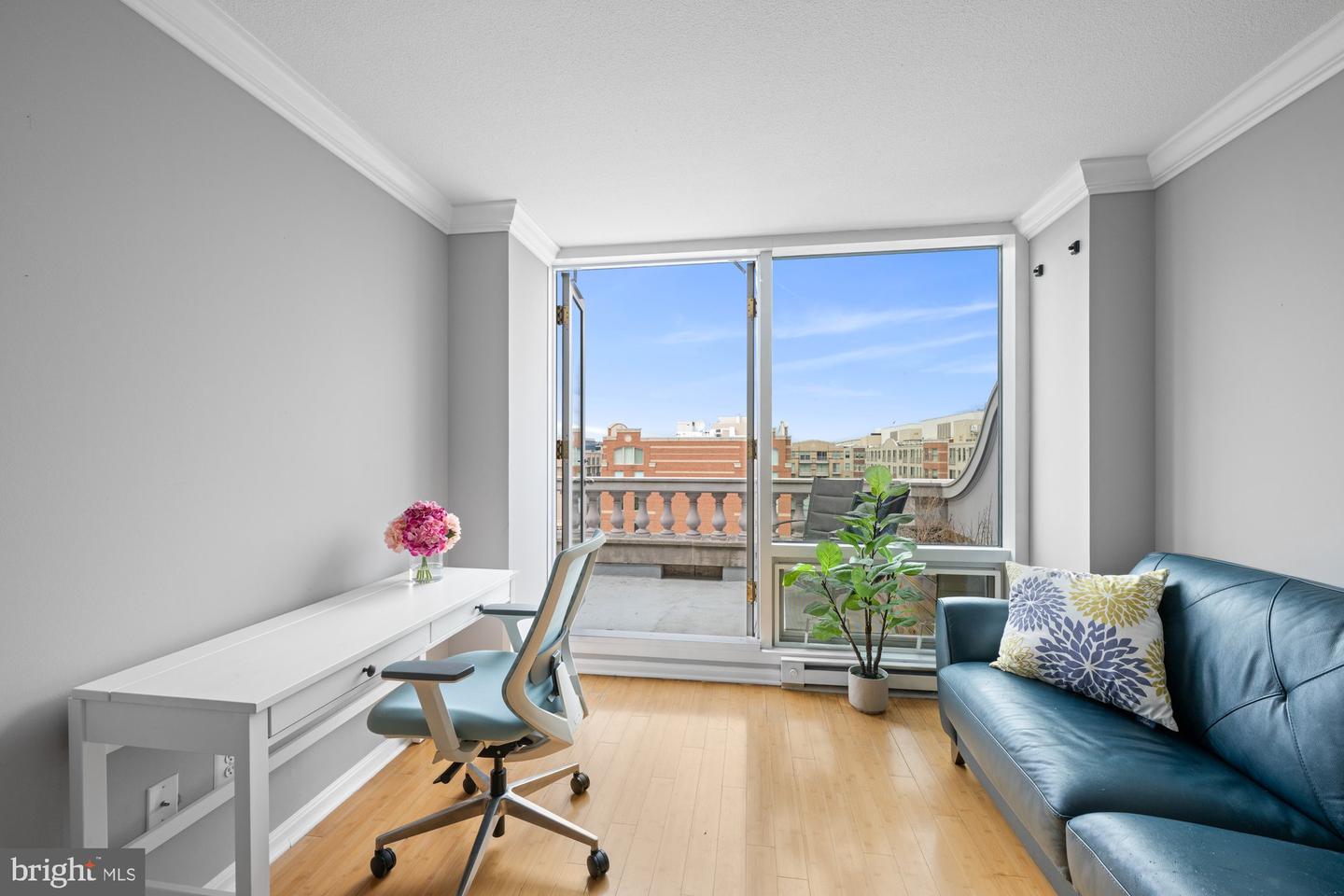 701 PENNSYLVANIA AVE NW #PH2, WASHINGTON, District Of Columbia 20004, 1 Bedroom Bedrooms, ,1 BathroomBathrooms,Residential,For sale,701 PENNSYLVANIA AVE NW #PH2,DCDC2197864 MLS # DCDC2197864
