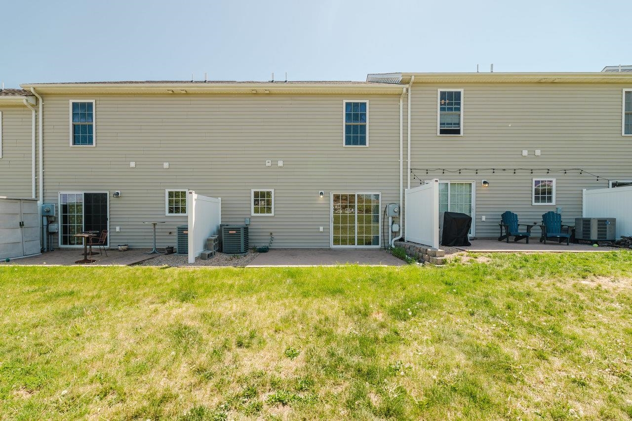 1060 CHERRYBROOK DR, HARRISONBURG, Virginia 22802, 3 Bedrooms Bedrooms, ,2 BathroomsBathrooms,Residential,1060 CHERRYBROOK DR,663952 MLS # 663952