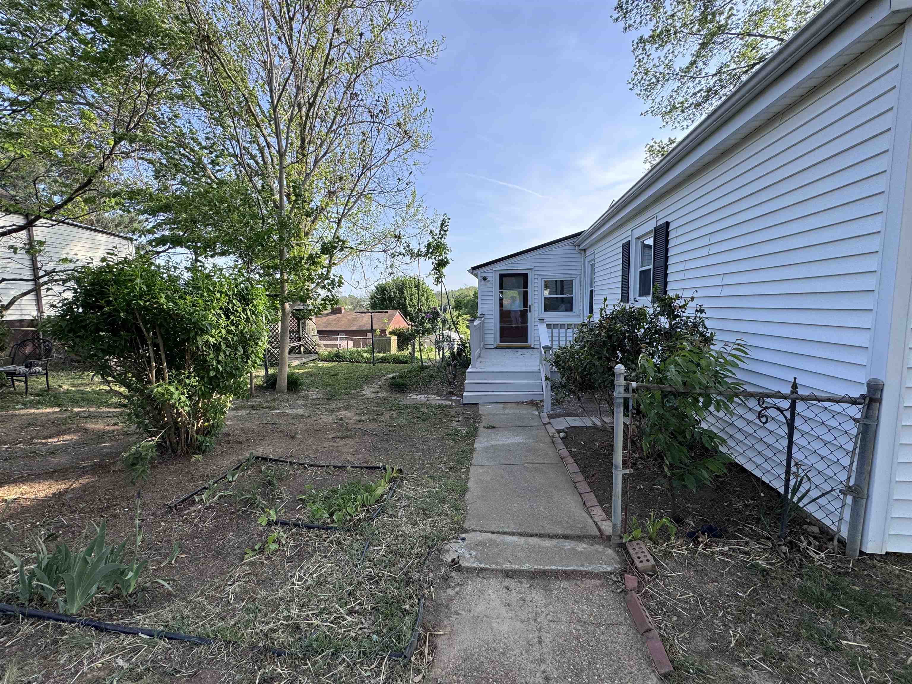 105 WAVERLY ST, STAUNTON, Virginia 24401, 3 Bedrooms Bedrooms, ,2 BathroomsBathrooms,Residential,105 WAVERLY ST,663956 MLS # 663956