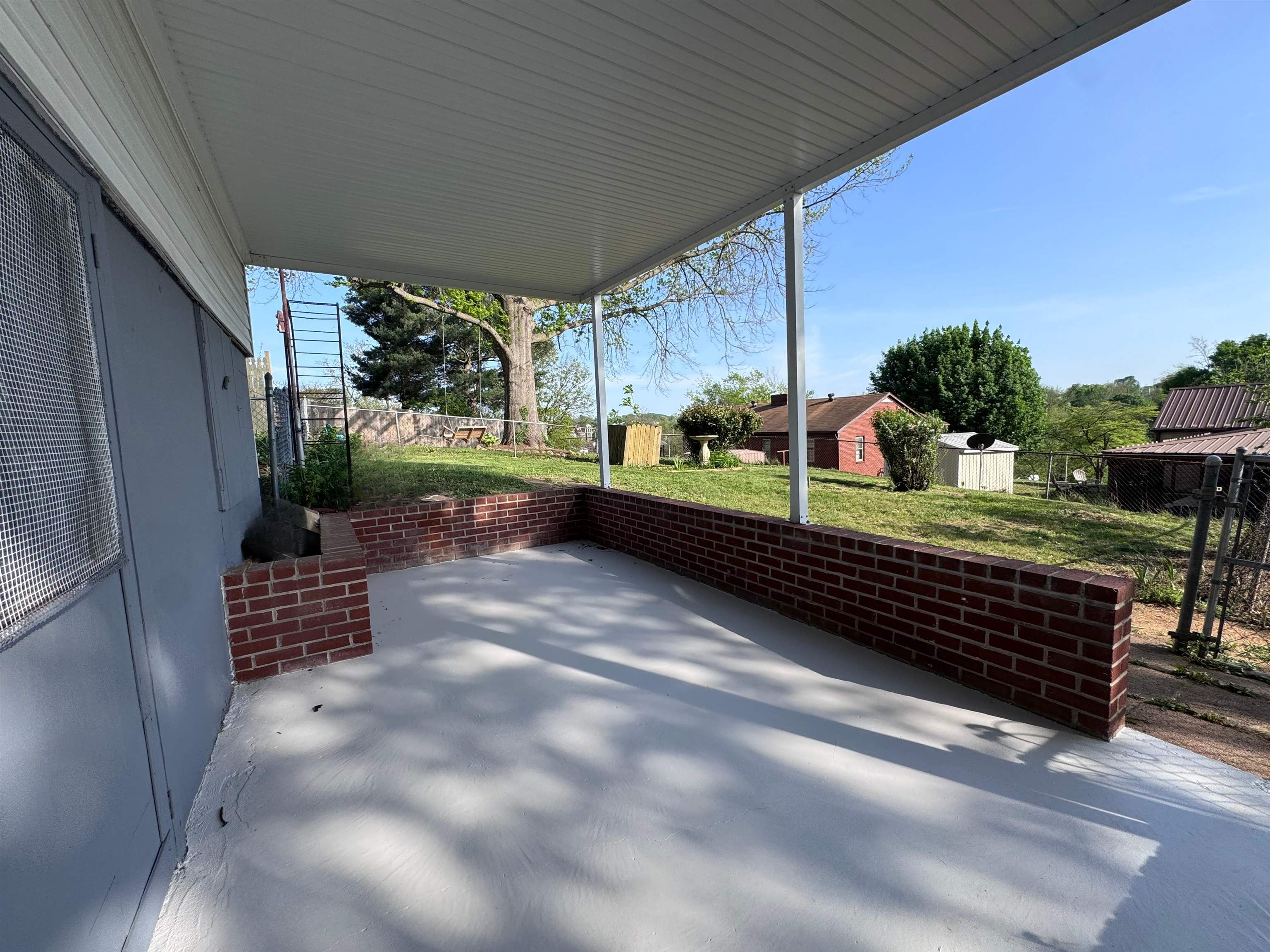105 WAVERLY ST, STAUNTON, Virginia 24401, 3 Bedrooms Bedrooms, ,2 BathroomsBathrooms,Residential,105 WAVERLY ST,663956 MLS # 663956