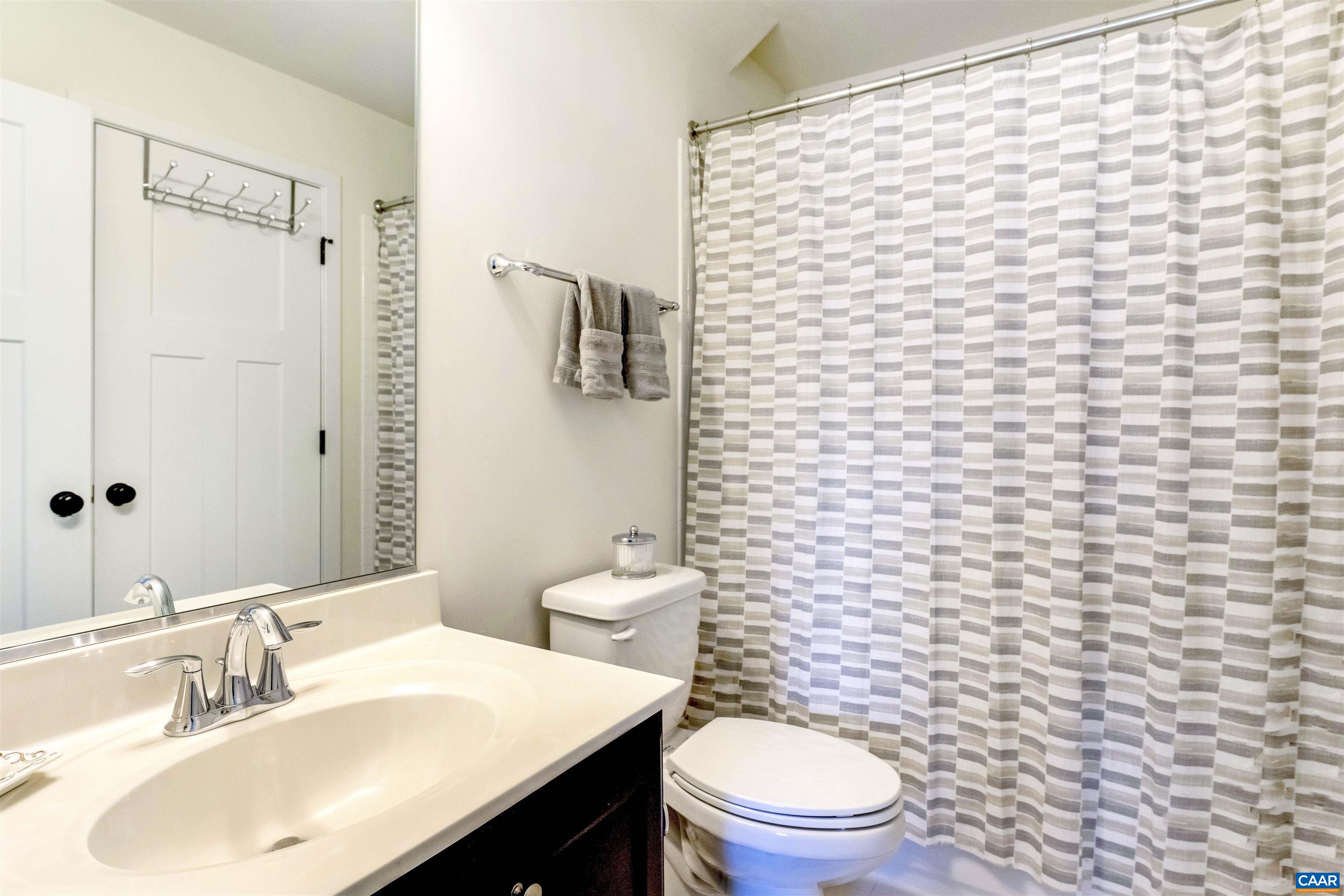 15 HERITAGE DR, ZION CROSSROADS, Virginia 22942, 5 Bedrooms Bedrooms, ,4 BathroomsBathrooms,Residential,15 HERITAGE DR,663957 MLS # 663957
