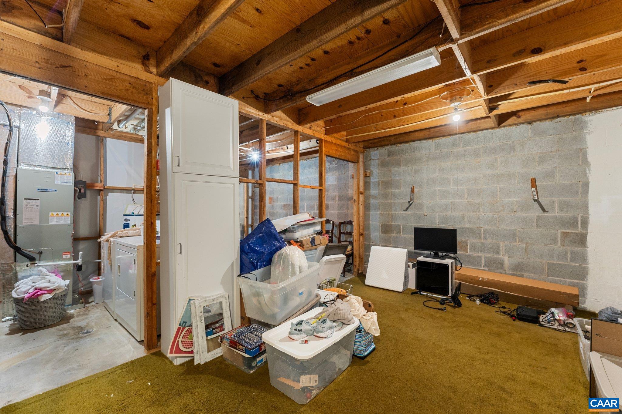 143 HARVEST DR, CHARLOTTESVILLE, Virginia 22903, 2 Bedrooms Bedrooms, ,2 BathroomsBathrooms,Residential,143 HARVEST DR,663962 MLS # 663962