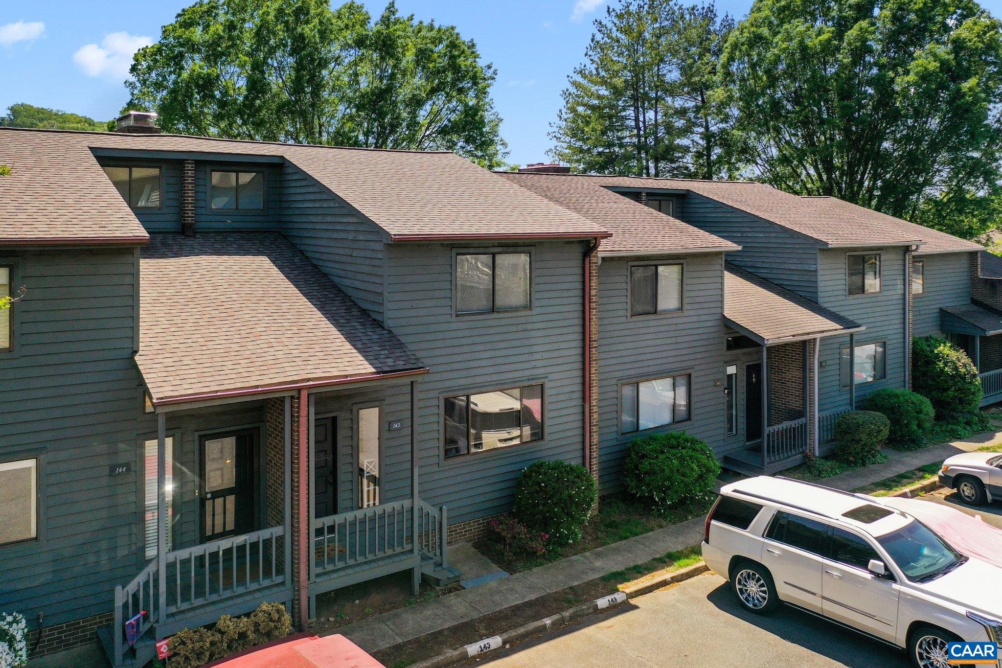 143 HARVEST DR, CHARLOTTESVILLE, Virginia 22903, 2 Bedrooms Bedrooms, ,2 BathroomsBathrooms,Residential,143 HARVEST DR,663962 MLS # 663962