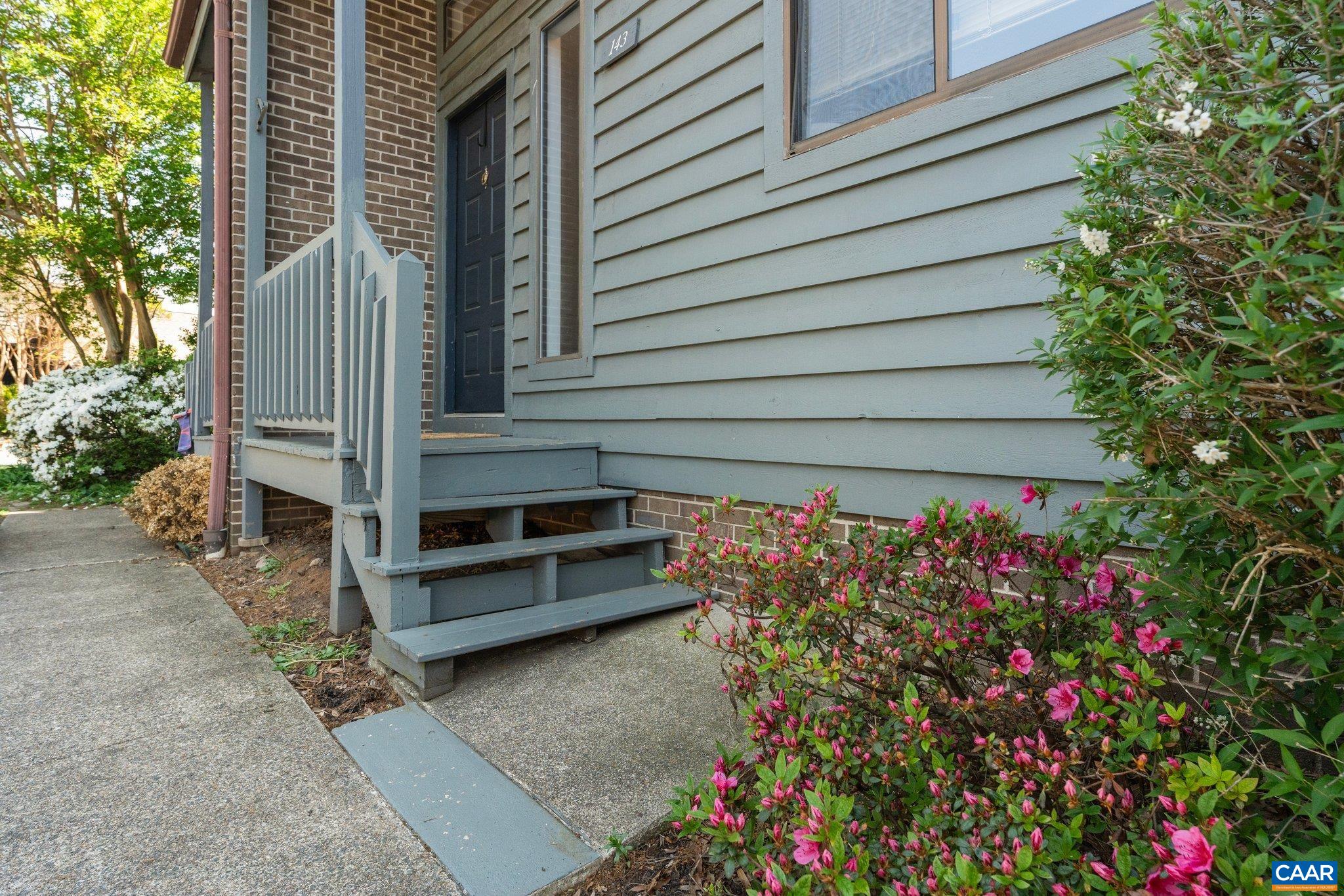 143 HARVEST DR, CHARLOTTESVILLE, Virginia 22903, 2 Bedrooms Bedrooms, ,2 BathroomsBathrooms,Residential,143 HARVEST DR,663962 MLS # 663962