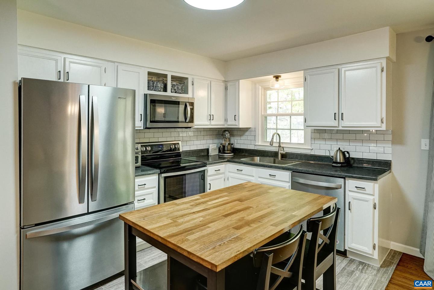 209 OLD LYNCHBURG RD, CHARLOTTESVILLE, Virginia 22903, 4 Bedrooms Bedrooms, ,3 BathroomsBathrooms,Residential,For sale,209 OLD LYNCHBURG RD,663822 MLS # 663822