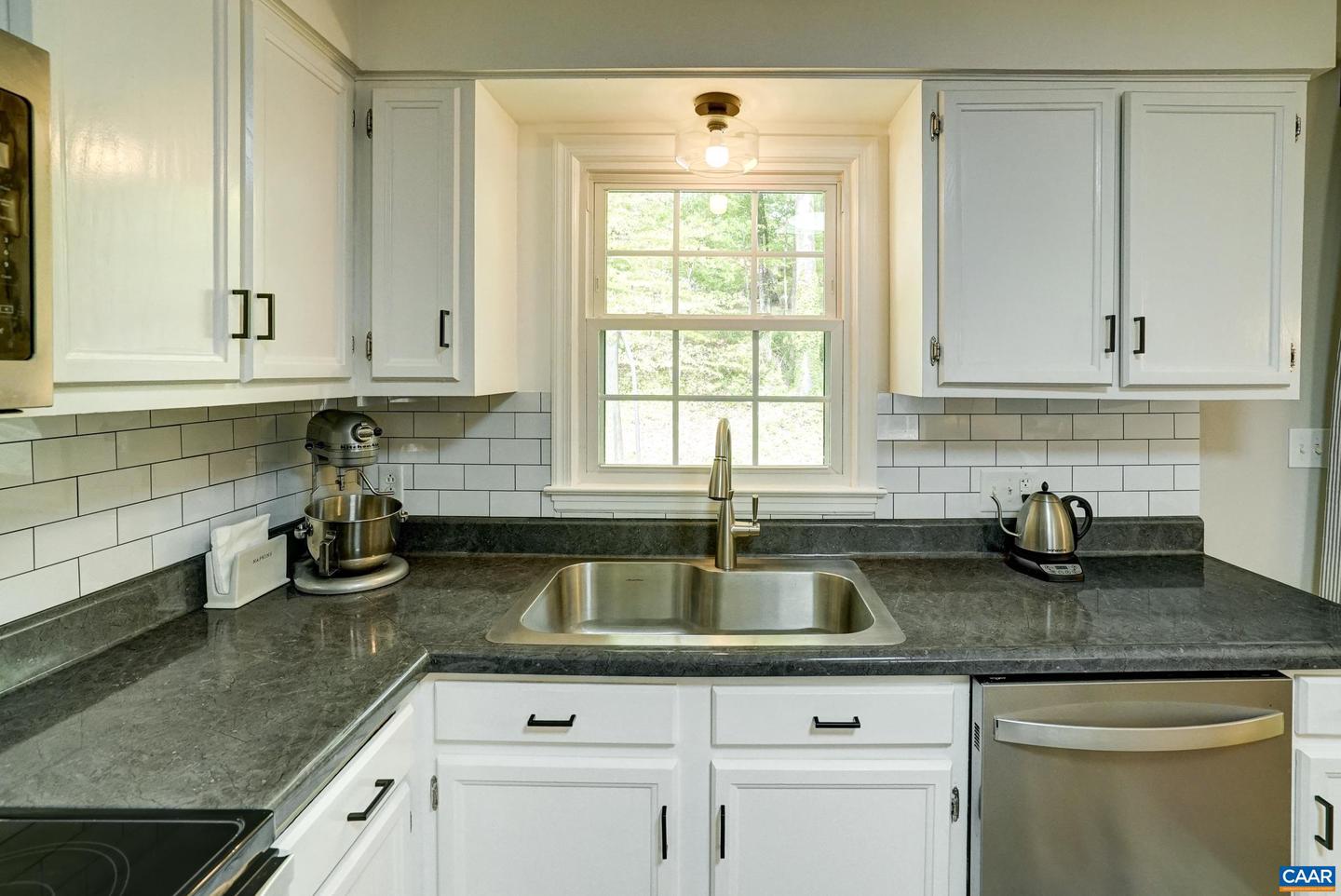 209 OLD LYNCHBURG RD, CHARLOTTESVILLE, Virginia 22903, 4 Bedrooms Bedrooms, ,3 BathroomsBathrooms,Residential,For sale,209 OLD LYNCHBURG RD,663822 MLS # 663822