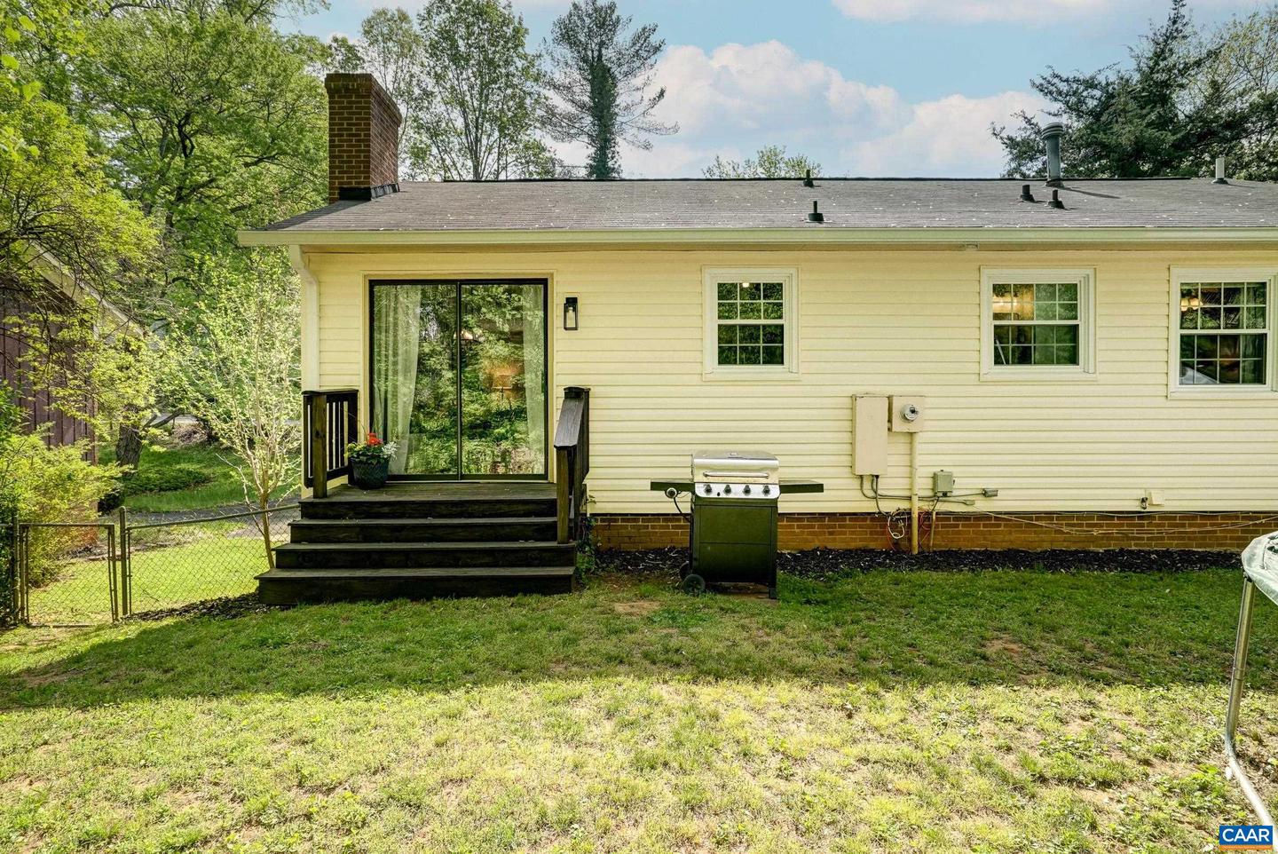 209 OLD LYNCHBURG RD, CHARLOTTESVILLE, Virginia 22903, 4 Bedrooms Bedrooms, ,3 BathroomsBathrooms,Residential,For sale,209 OLD LYNCHBURG RD,663822 MLS # 663822
