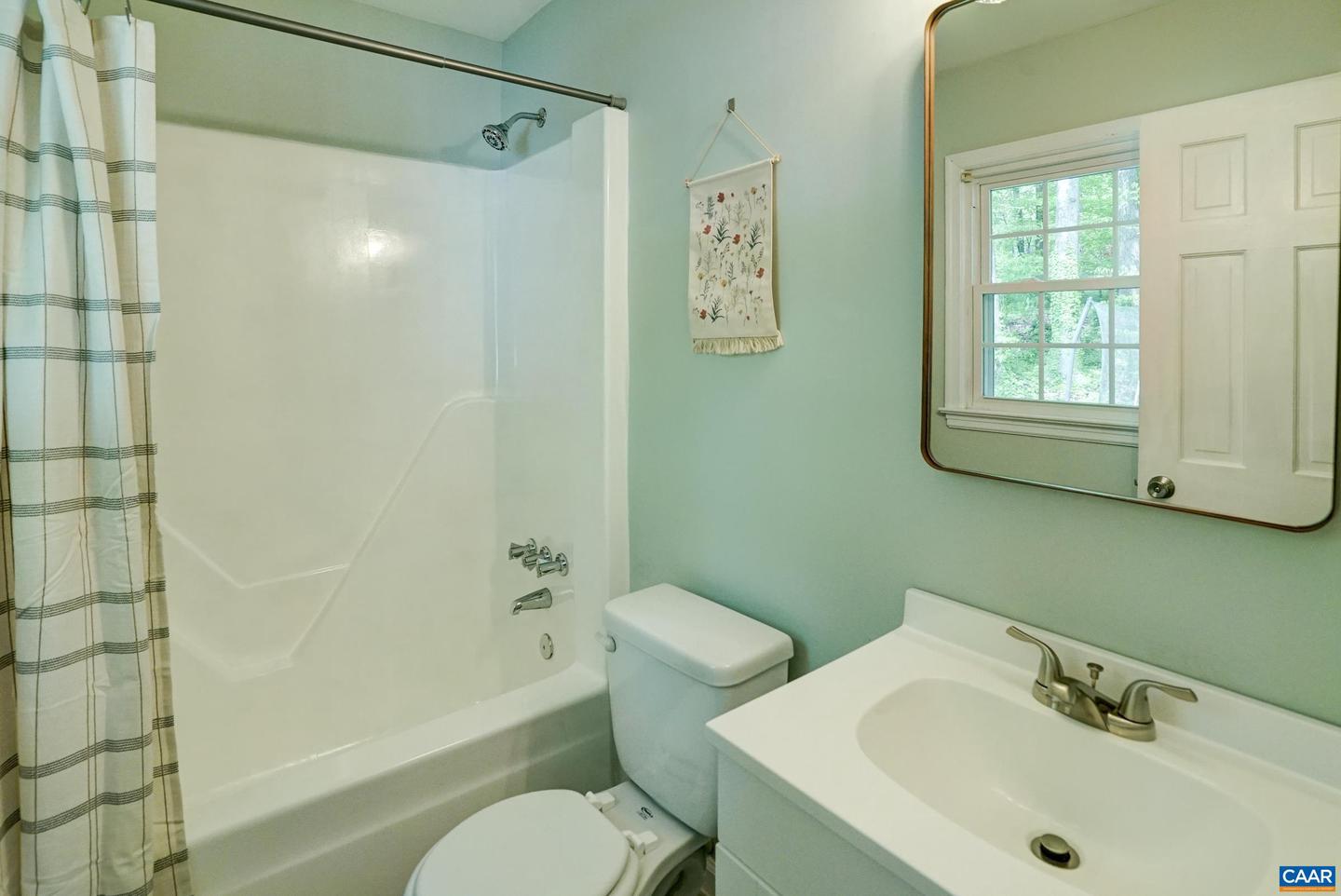 209 OLD LYNCHBURG RD, CHARLOTTESVILLE, Virginia 22903, 4 Bedrooms Bedrooms, ,3 BathroomsBathrooms,Residential,For sale,209 OLD LYNCHBURG RD,663822 MLS # 663822