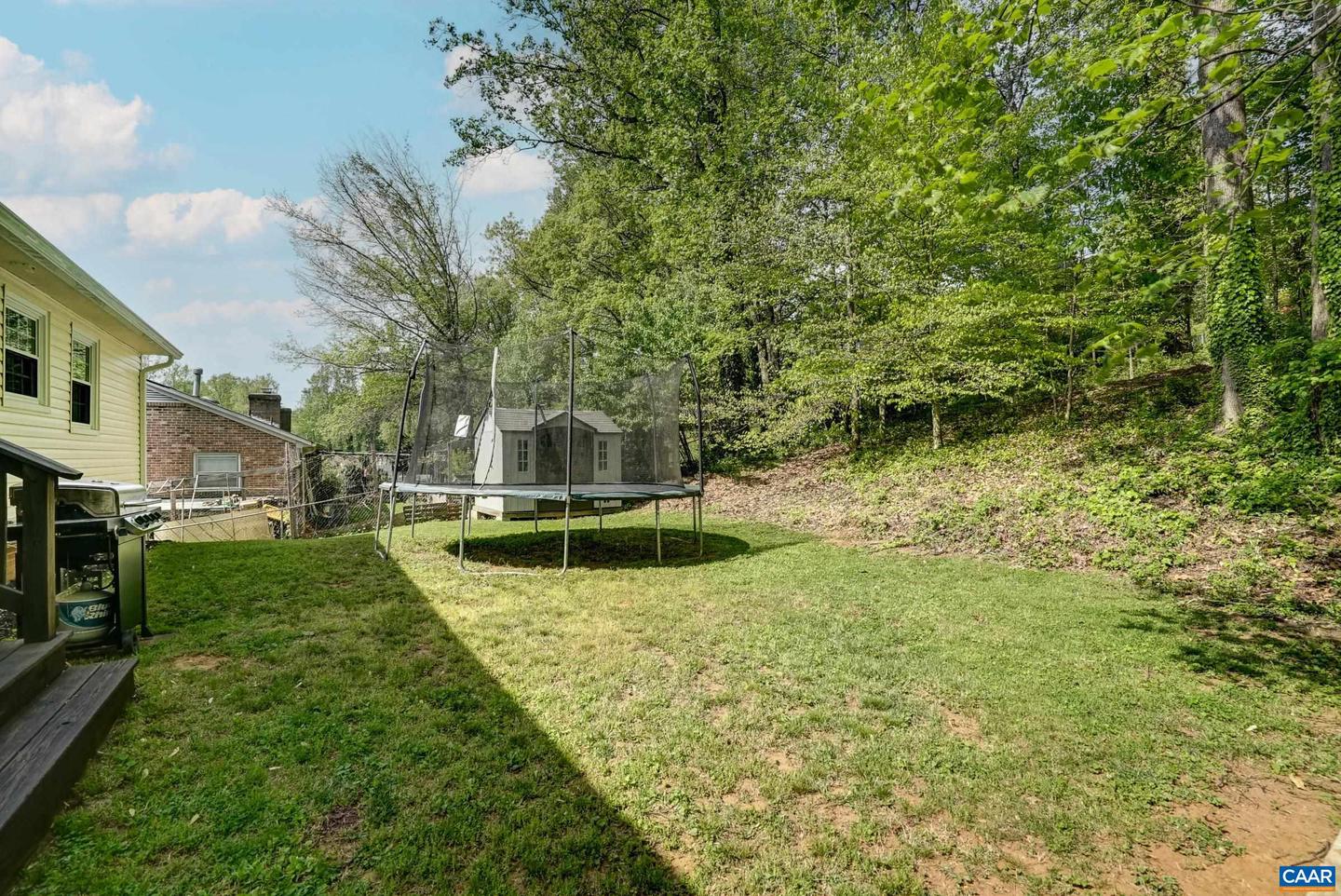 209 OLD LYNCHBURG RD, CHARLOTTESVILLE, Virginia 22903, 4 Bedrooms Bedrooms, ,3 BathroomsBathrooms,Residential,For sale,209 OLD LYNCHBURG RD,663822 MLS # 663822