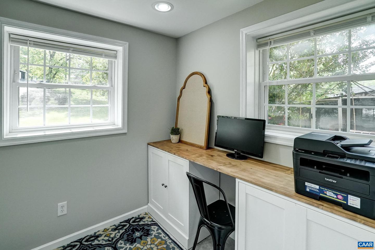 209 OLD LYNCHBURG RD, CHARLOTTESVILLE, Virginia 22903, 4 Bedrooms Bedrooms, ,3 BathroomsBathrooms,Residential,For sale,209 OLD LYNCHBURG RD,663822 MLS # 663822