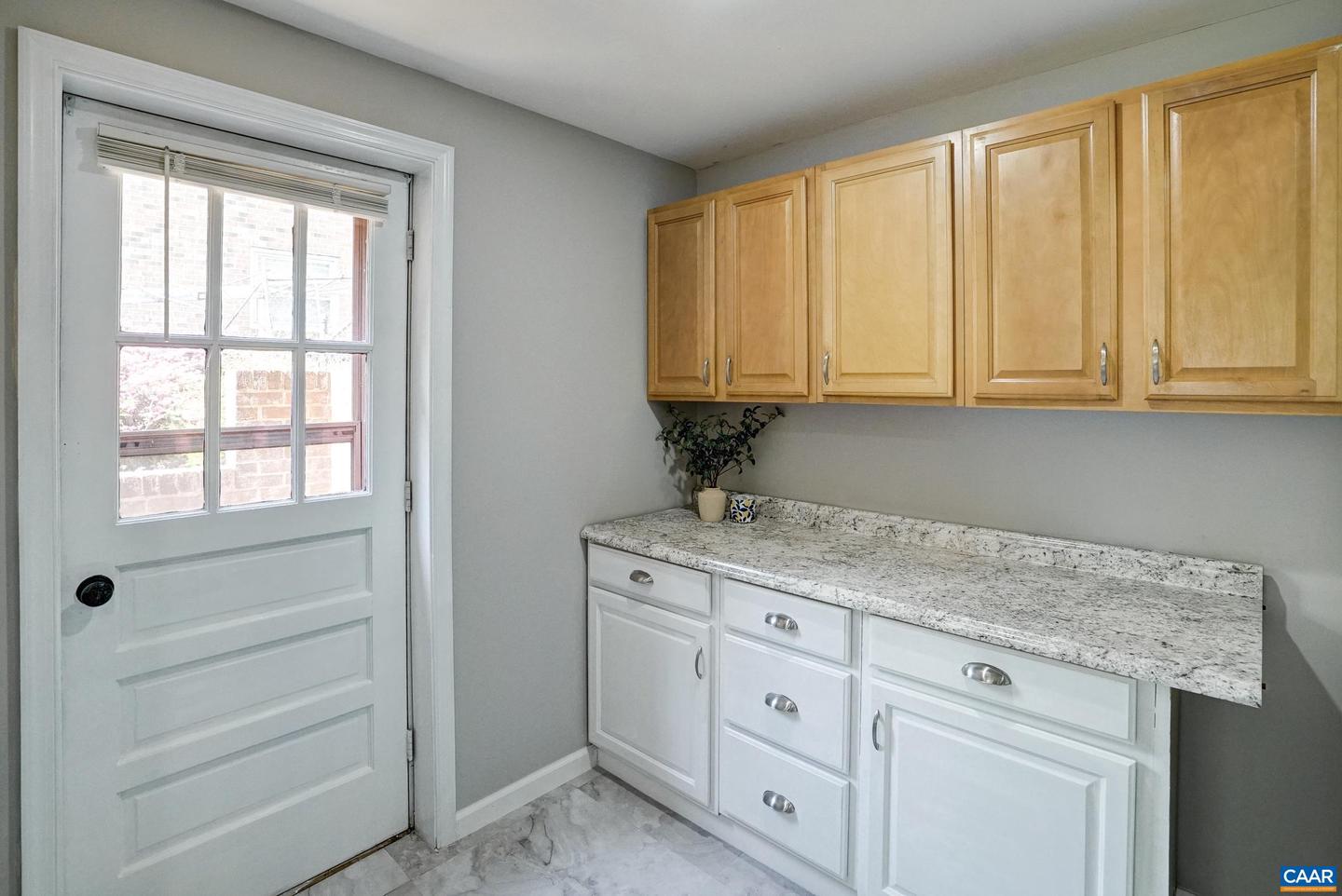 209 OLD LYNCHBURG RD, CHARLOTTESVILLE, Virginia 22903, 4 Bedrooms Bedrooms, ,3 BathroomsBathrooms,Residential,For sale,209 OLD LYNCHBURG RD,663822 MLS # 663822