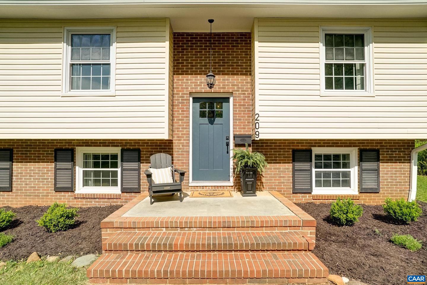 209 OLD LYNCHBURG RD, CHARLOTTESVILLE, Virginia 22903, 4 Bedrooms Bedrooms, ,3 BathroomsBathrooms,Residential,For sale,209 OLD LYNCHBURG RD,663822 MLS # 663822