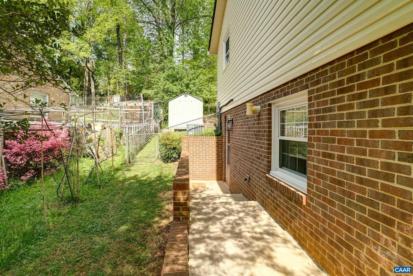 209 OLD LYNCHBURG RD, CHARLOTTESVILLE, Virginia 22903, 4 Bedrooms Bedrooms, ,3 BathroomsBathrooms,Residential,For sale,209 OLD LYNCHBURG RD,663822 MLS # 663822