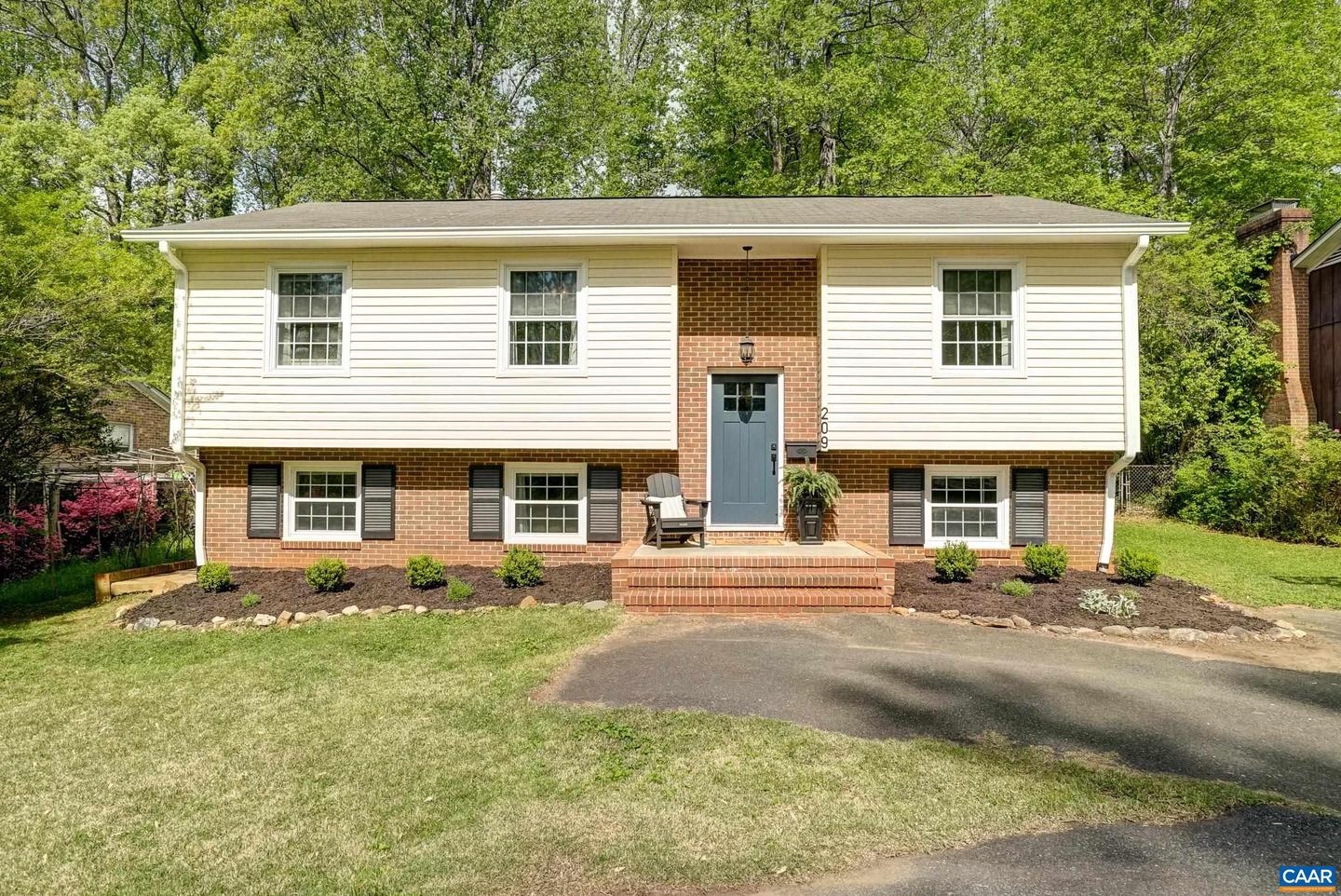 209 OLD LYNCHBURG RD, CHARLOTTESVILLE, Virginia 22903, 4 Bedrooms Bedrooms, ,3 BathroomsBathrooms,Residential,For sale,209 OLD LYNCHBURG RD,663822 MLS # 663822