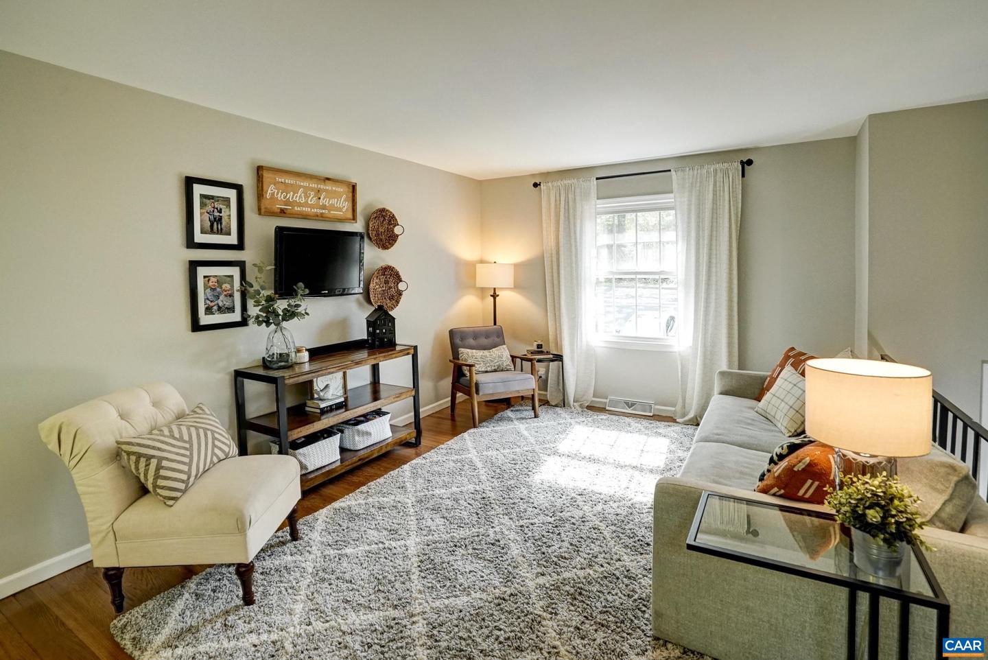 209 OLD LYNCHBURG RD, CHARLOTTESVILLE, Virginia 22903, 4 Bedrooms Bedrooms, ,3 BathroomsBathrooms,Residential,For sale,209 OLD LYNCHBURG RD,663822 MLS # 663822