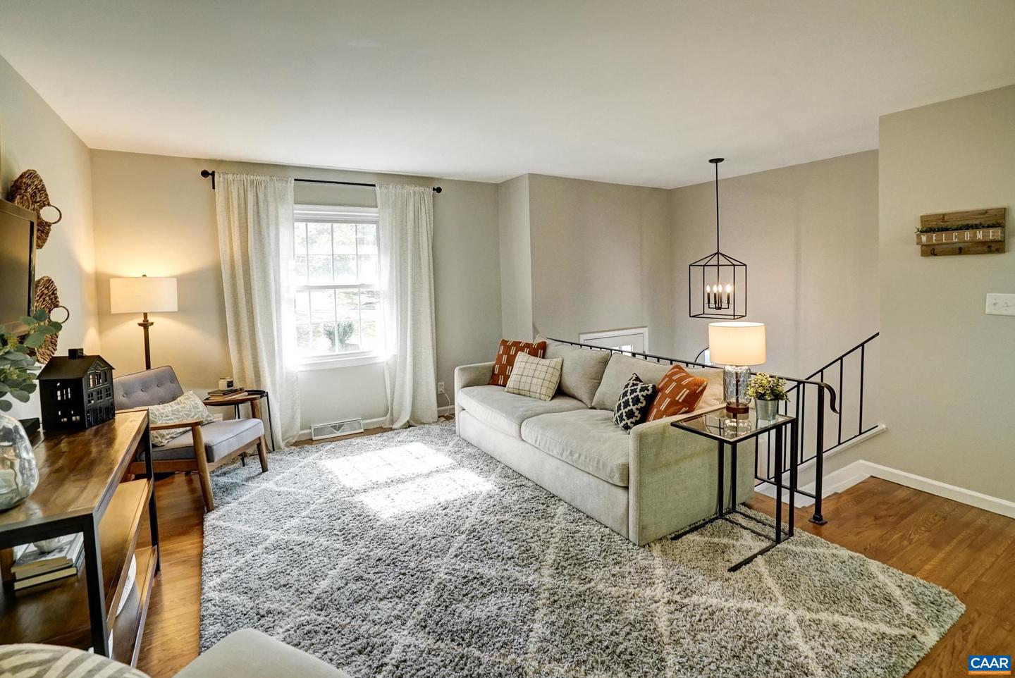 209 OLD LYNCHBURG RD, CHARLOTTESVILLE, Virginia 22903, 4 Bedrooms Bedrooms, ,3 BathroomsBathrooms,Residential,For sale,209 OLD LYNCHBURG RD,663822 MLS # 663822