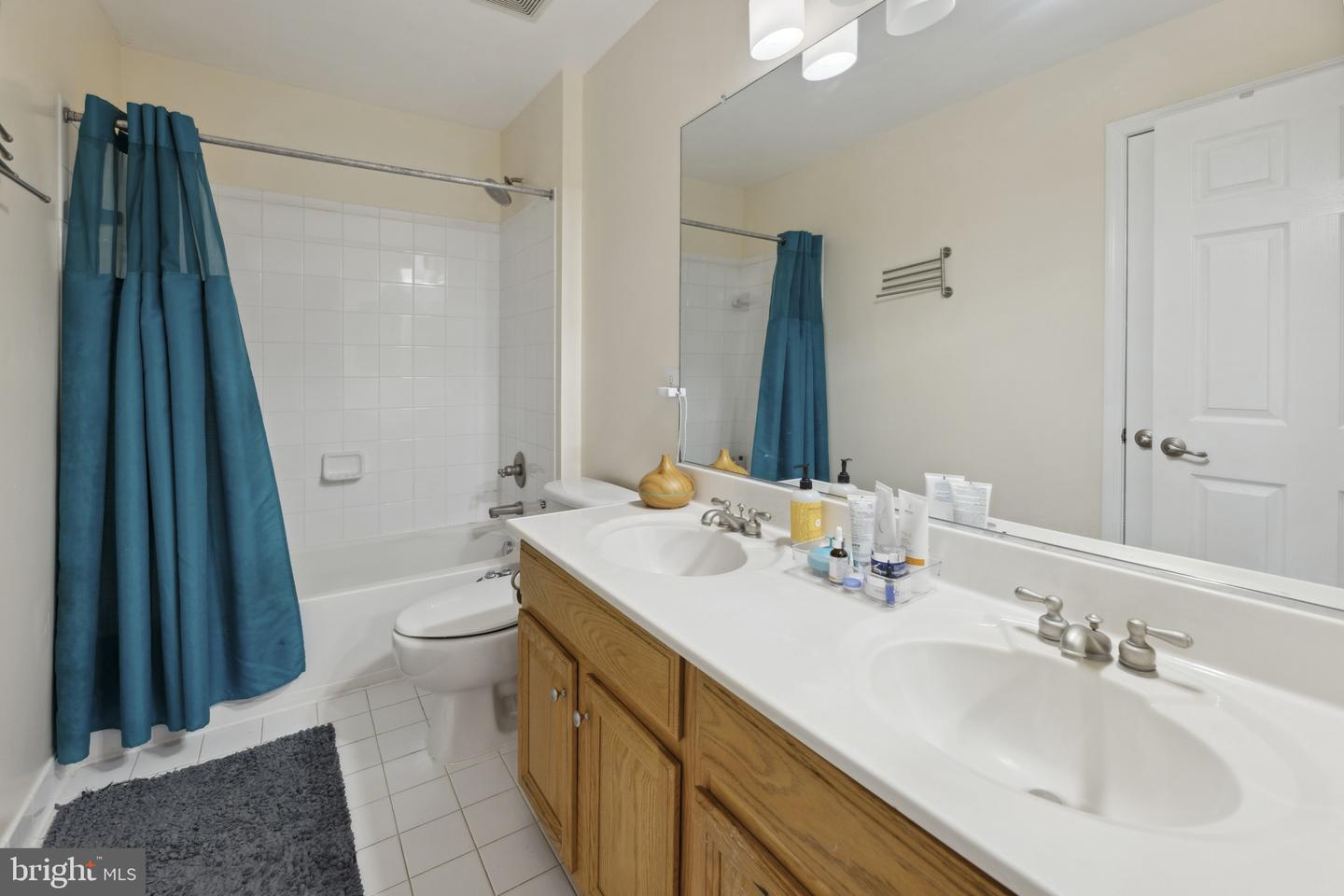 13050 GREG ROY LN, HERNDON, Virginia 20171, 4 Bedrooms Bedrooms, ,3 BathroomsBathrooms,Residential,For sale,13050 GREG ROY LN,VAFX2237346 MLS # VAFX2237346