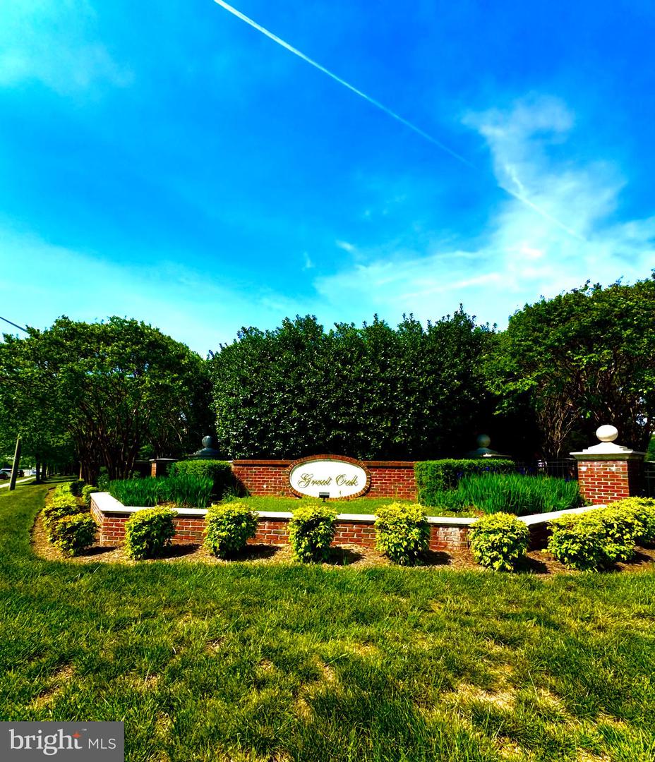 13050 GREG ROY LN, HERNDON, Virginia 20171, 4 Bedrooms Bedrooms, ,3 BathroomsBathrooms,Residential,For sale,13050 GREG ROY LN,VAFX2237346 MLS # VAFX2237346