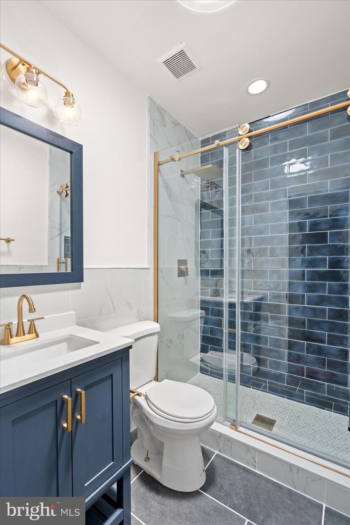 1241 18TH ST NE #5, WASHINGTON, District Of Columbia 20002, 2 Bedrooms Bedrooms, ,2 BathroomsBathrooms,Residential,For sale,1241 18TH ST NE #5,DCDC2197962 MLS # DCDC2197962
