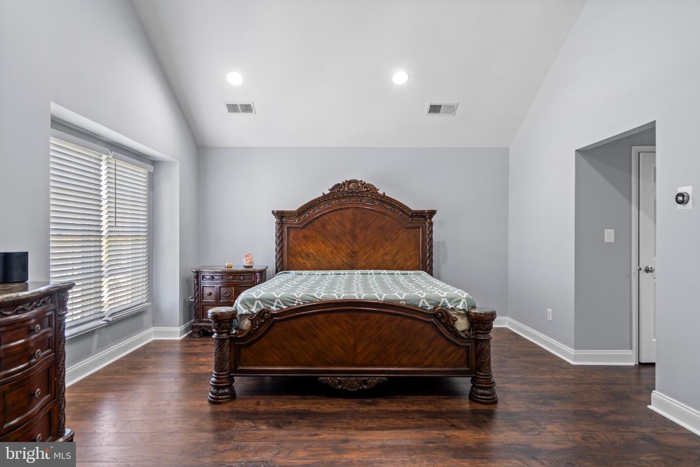 42955 CHANCERY TER, ASHBURN, Virginia 20148, 3 Bedrooms Bedrooms, ,3 BathroomsBathrooms,Residential,For sale,42955 CHANCERY TER,VALO2095082 MLS # VALO2095082
