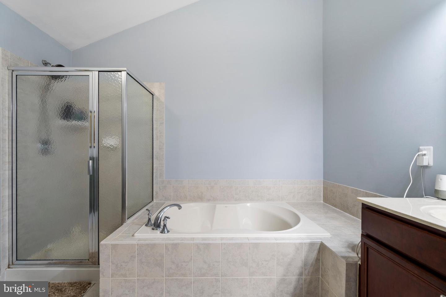 42955 CHANCERY TER, ASHBURN, Virginia 20148, 3 Bedrooms Bedrooms, ,3 BathroomsBathrooms,Residential,For sale,42955 CHANCERY TER,VALO2095082 MLS # VALO2095082